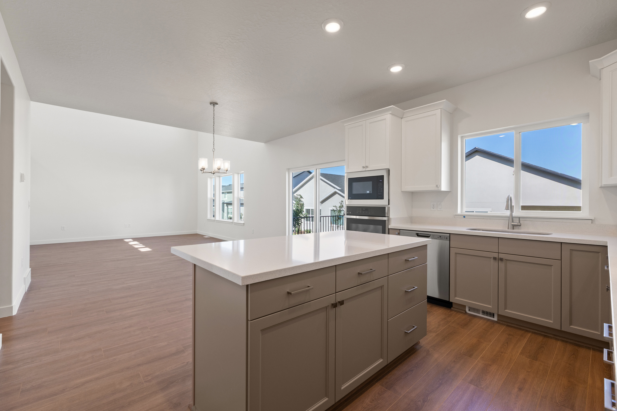 JACKSON - Residential