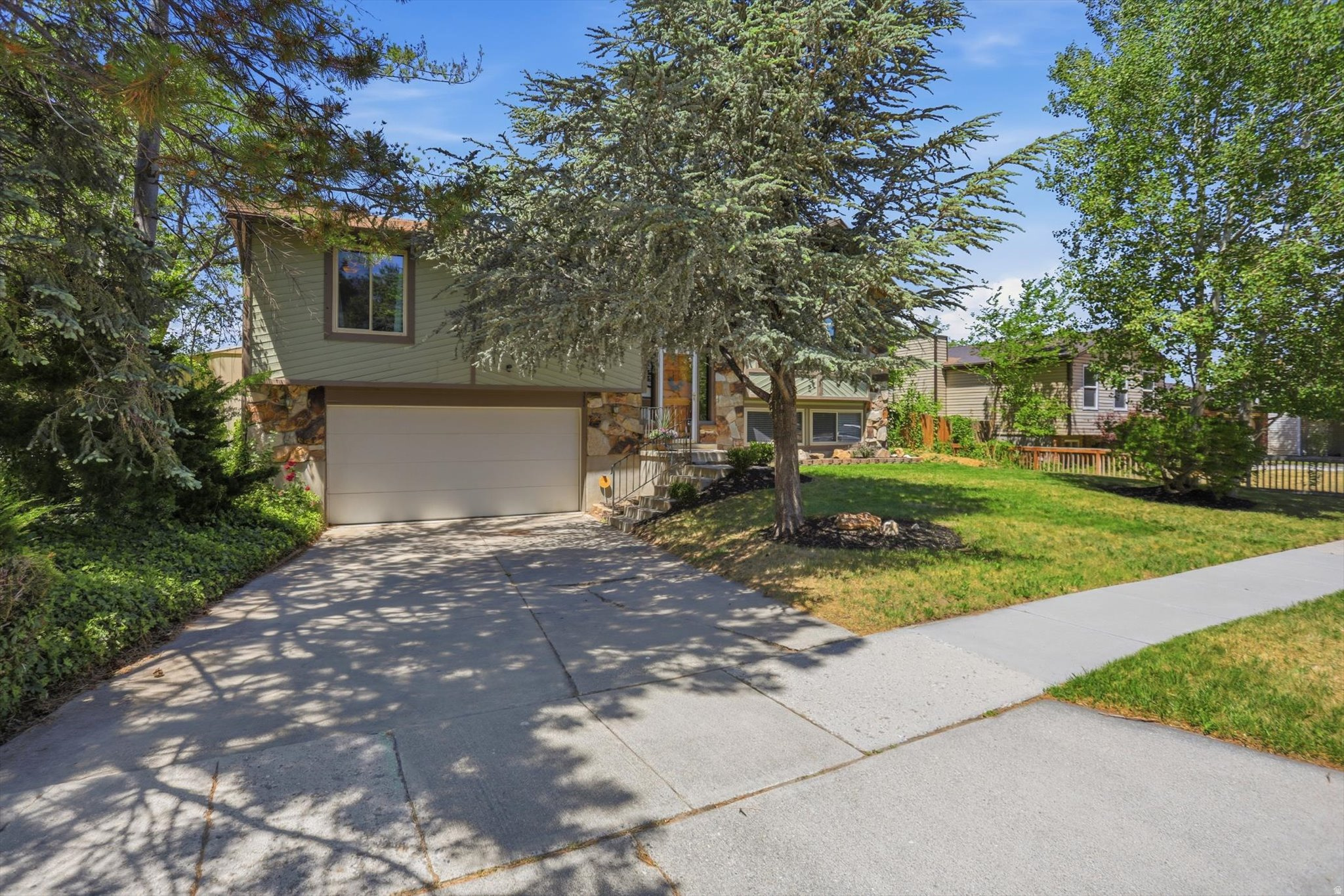 WILLOW CREEK MEADOWS #4 - Residential