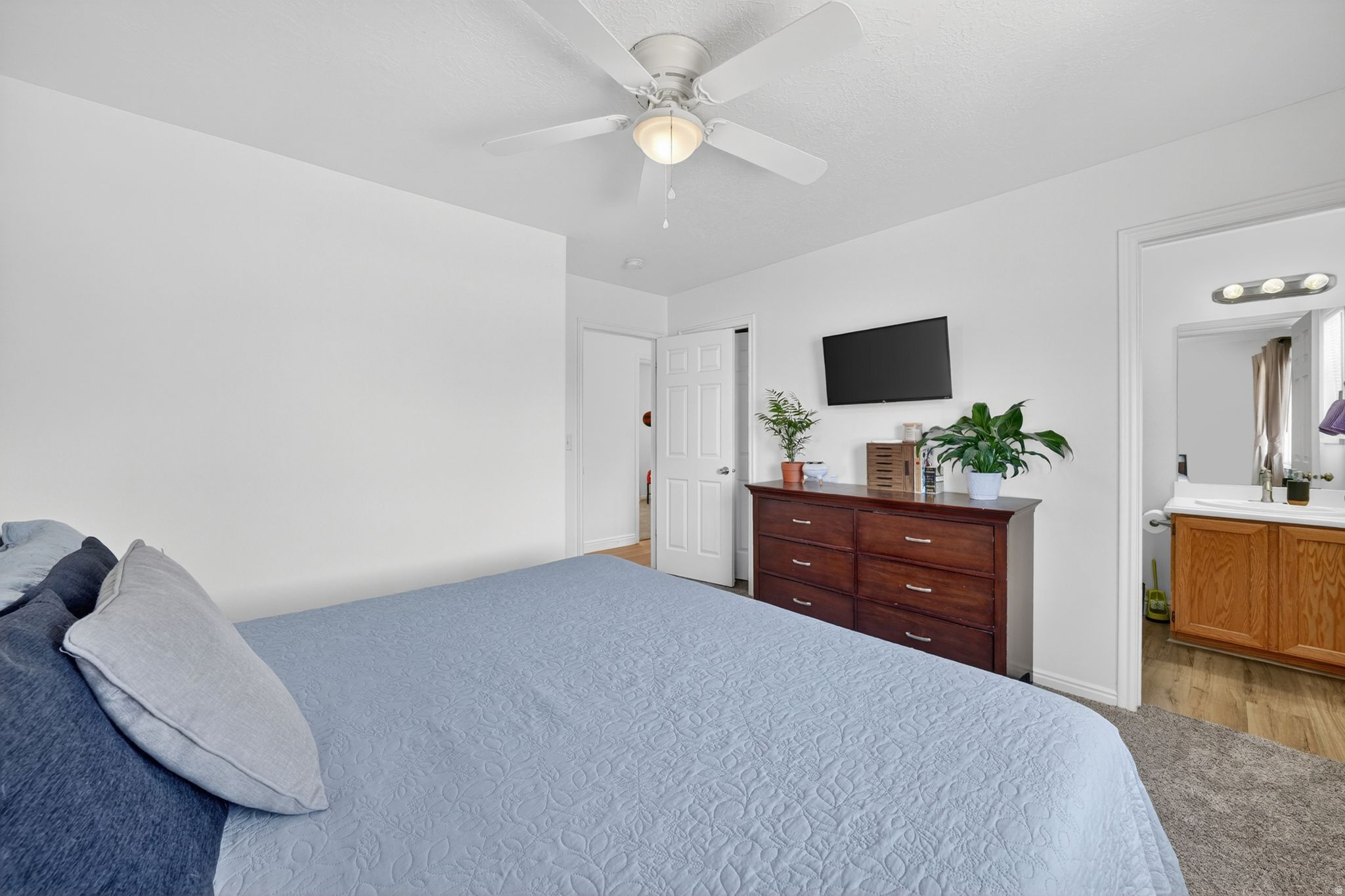 EAGLE POINT - Residential
