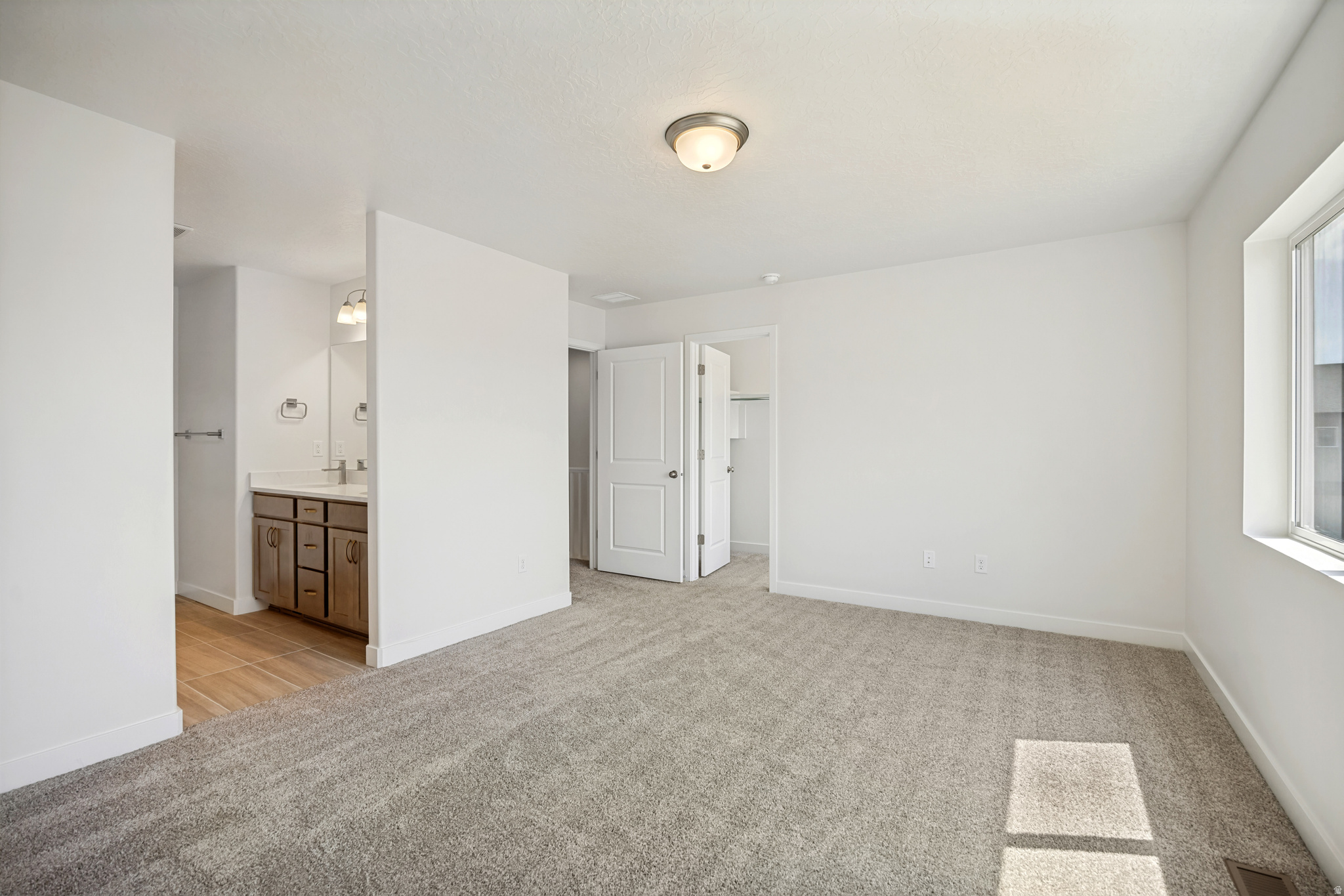 MEADOWBROOK REGENCY - Residential