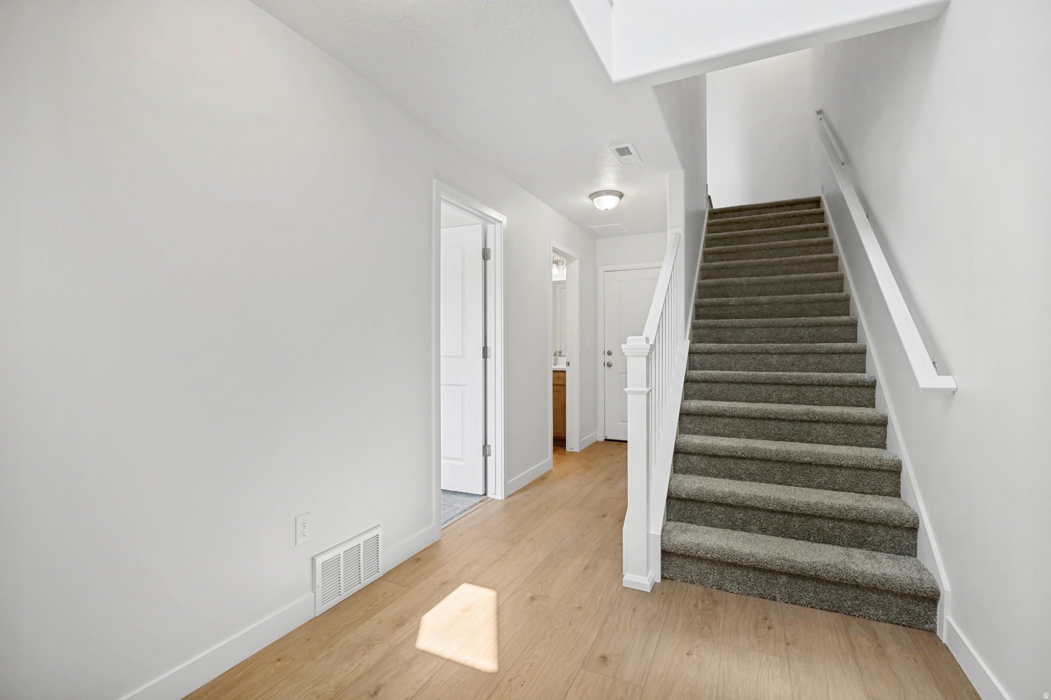 MEADOWBROOK REGENCY - Residential