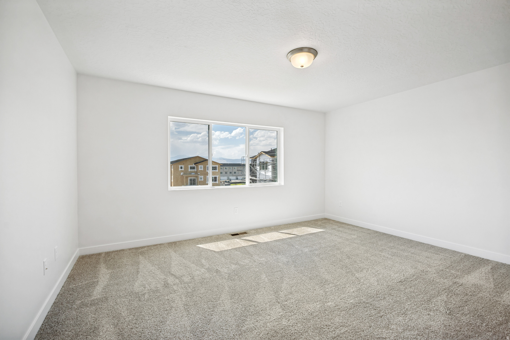 MEADOWBROOK REGENCY - Residential