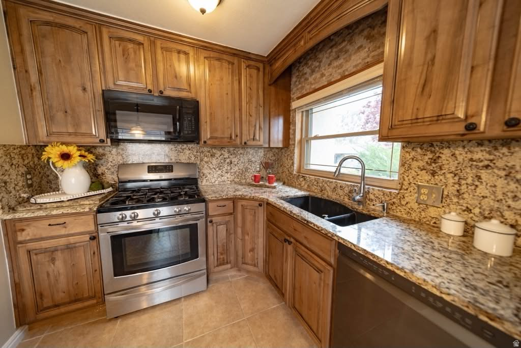 CASTLEGATE ADD - Residential