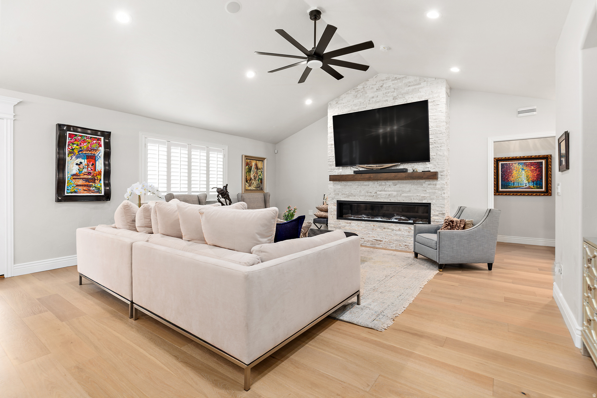 CRYSTAL COVE PUD - Residential
