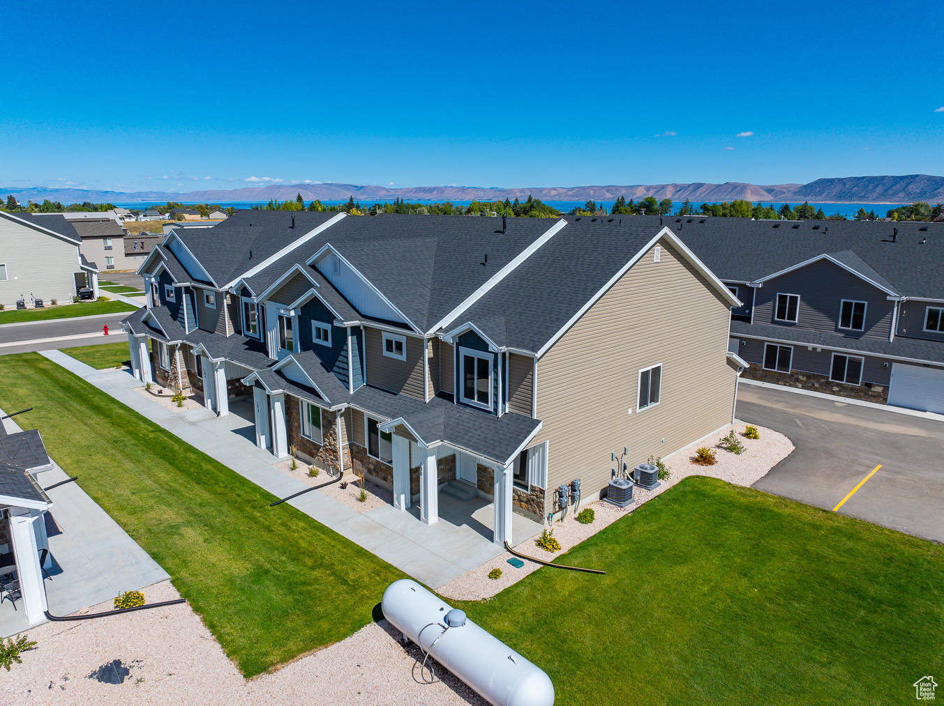 BEAR LAKE ESCAPE - Residential