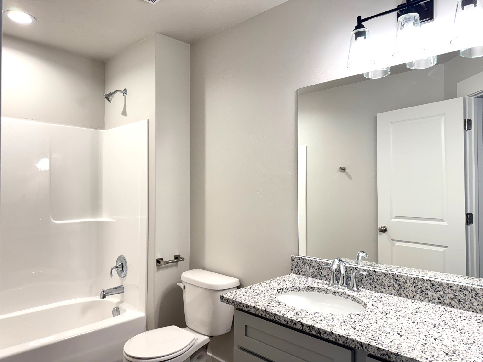 BEAR LAKE ESCAPE - Residential