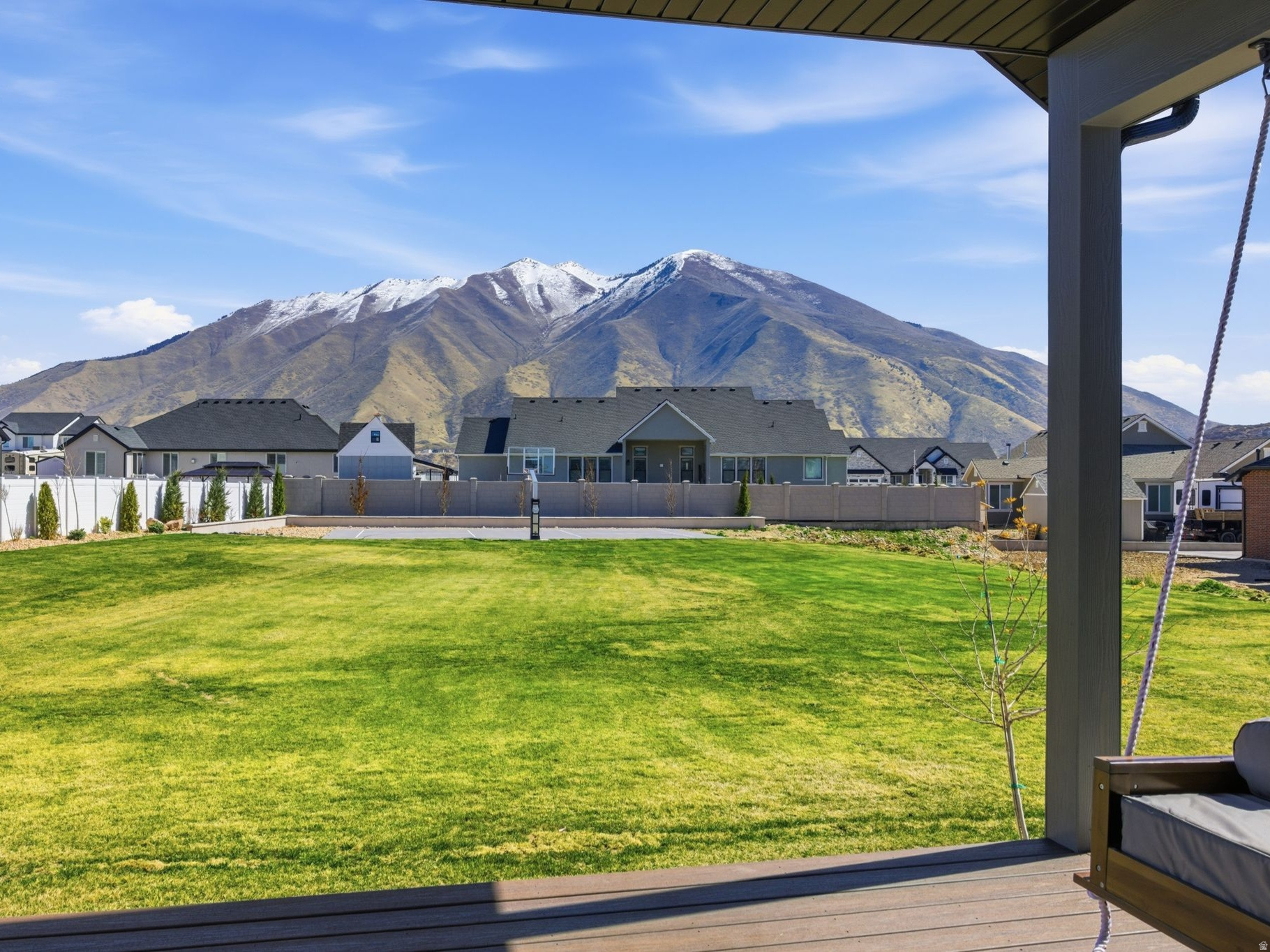 HIGH SKY ESTATES - Residential