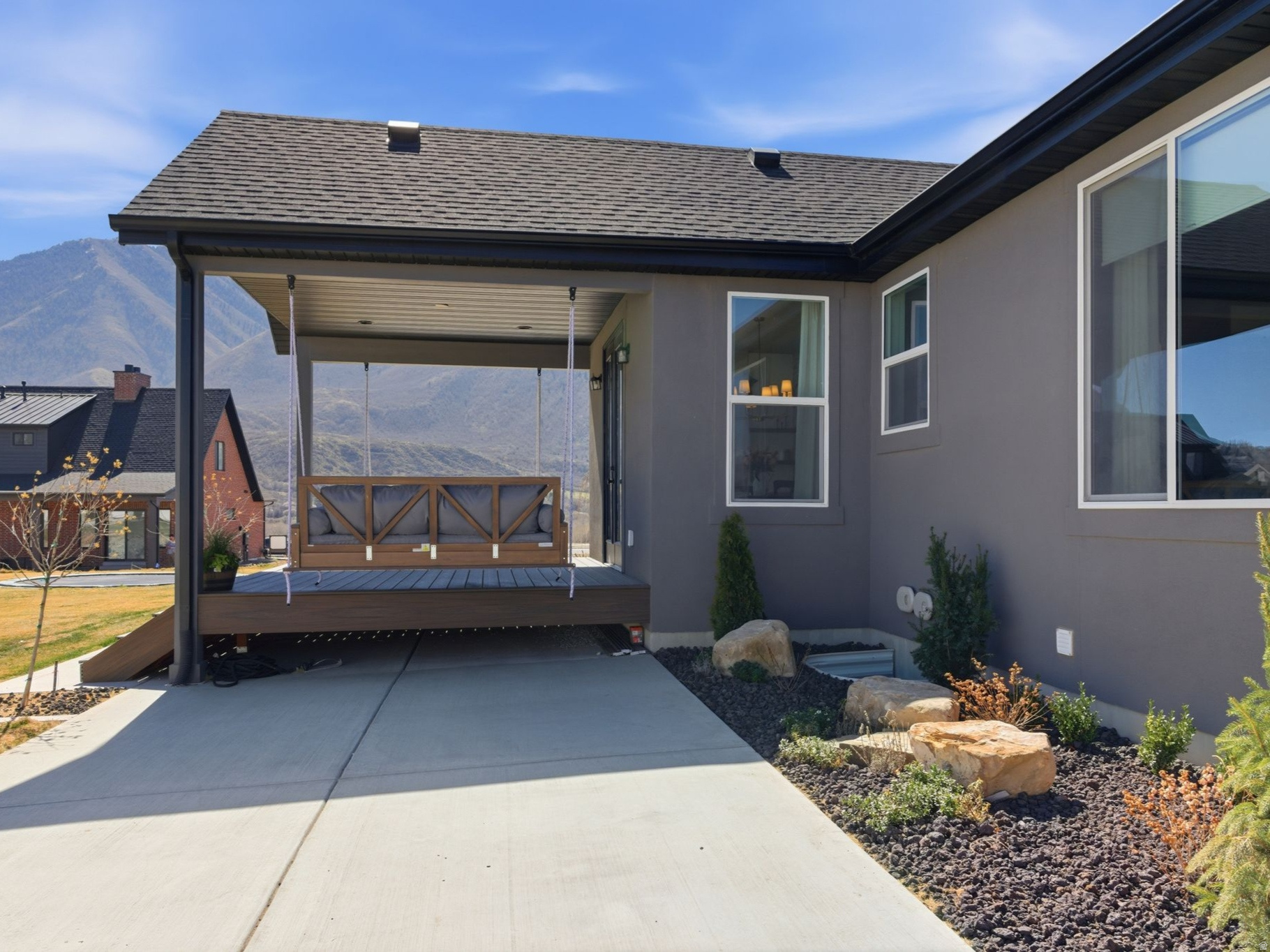 HIGH SKY ESTATES - Residential