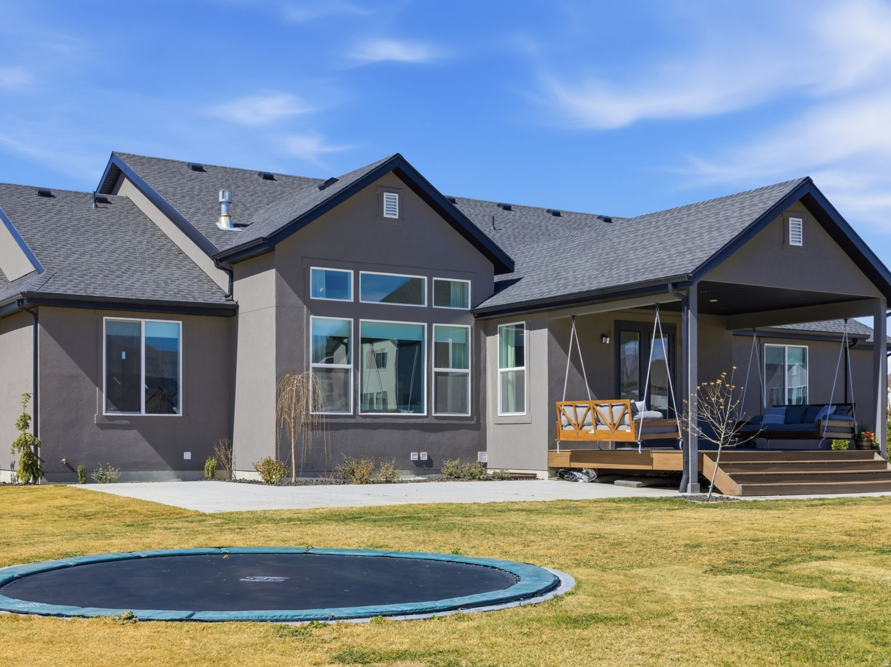HIGH SKY ESTATES - Residential