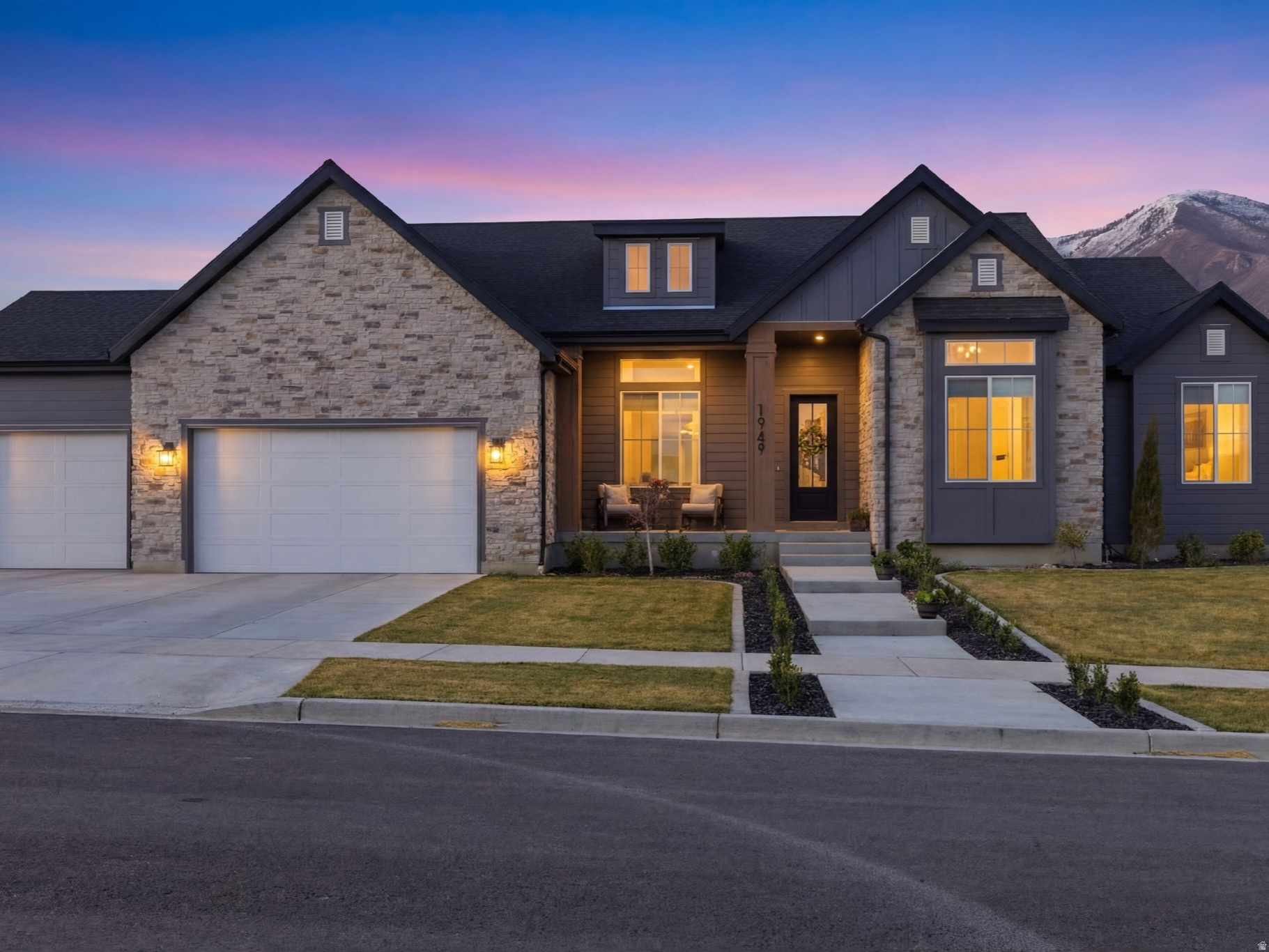 HIGH SKY ESTATES - Residential