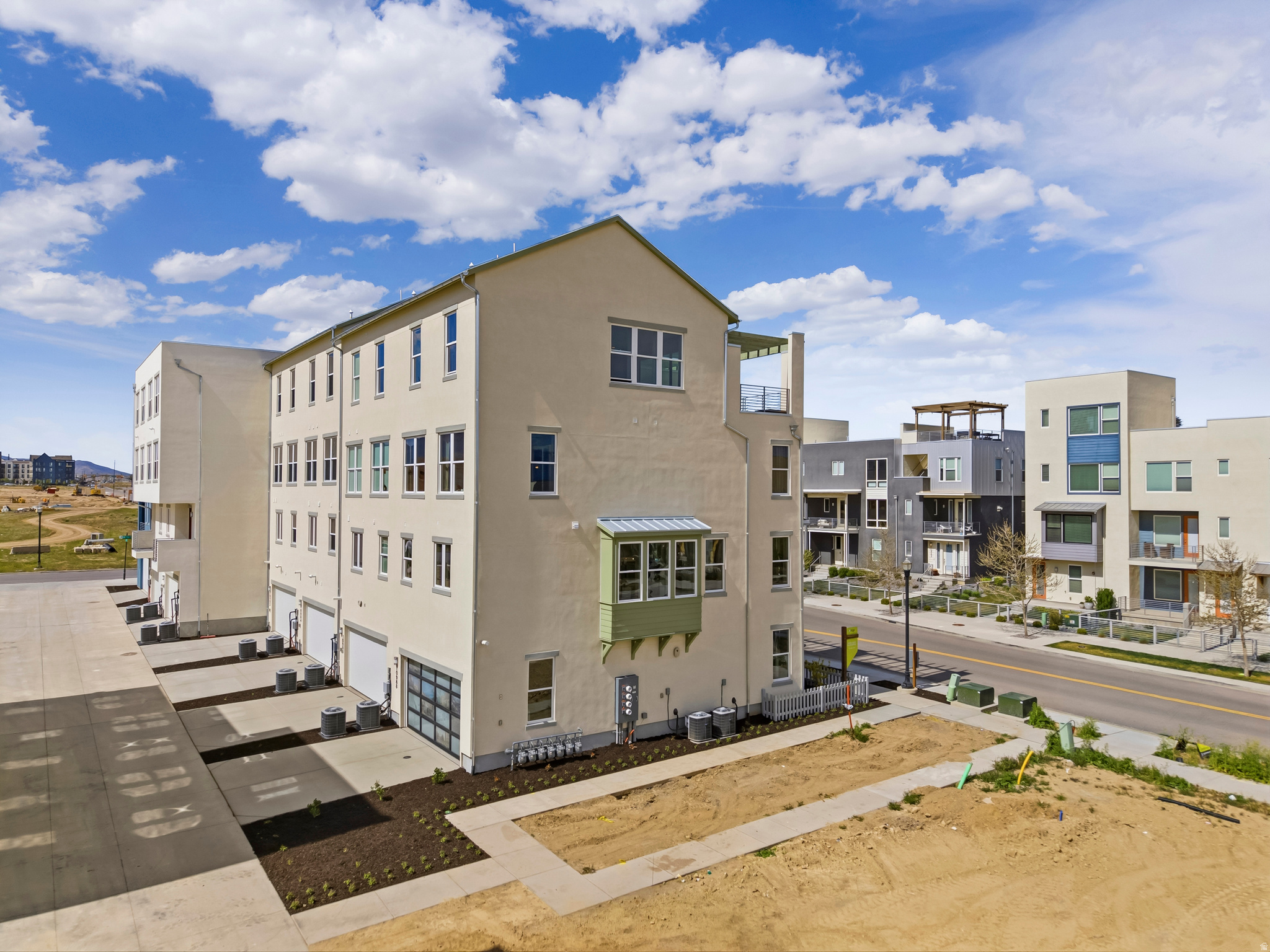 DOWNTOWN DAYBREAK - Residential