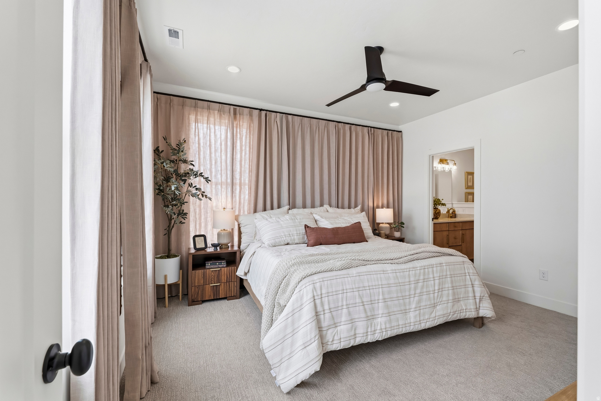 DOWNTOWN DAYBREAK - Residential