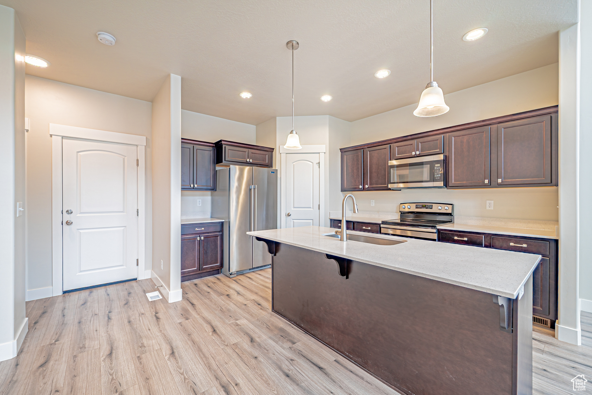 GARDNER POINT - Residential