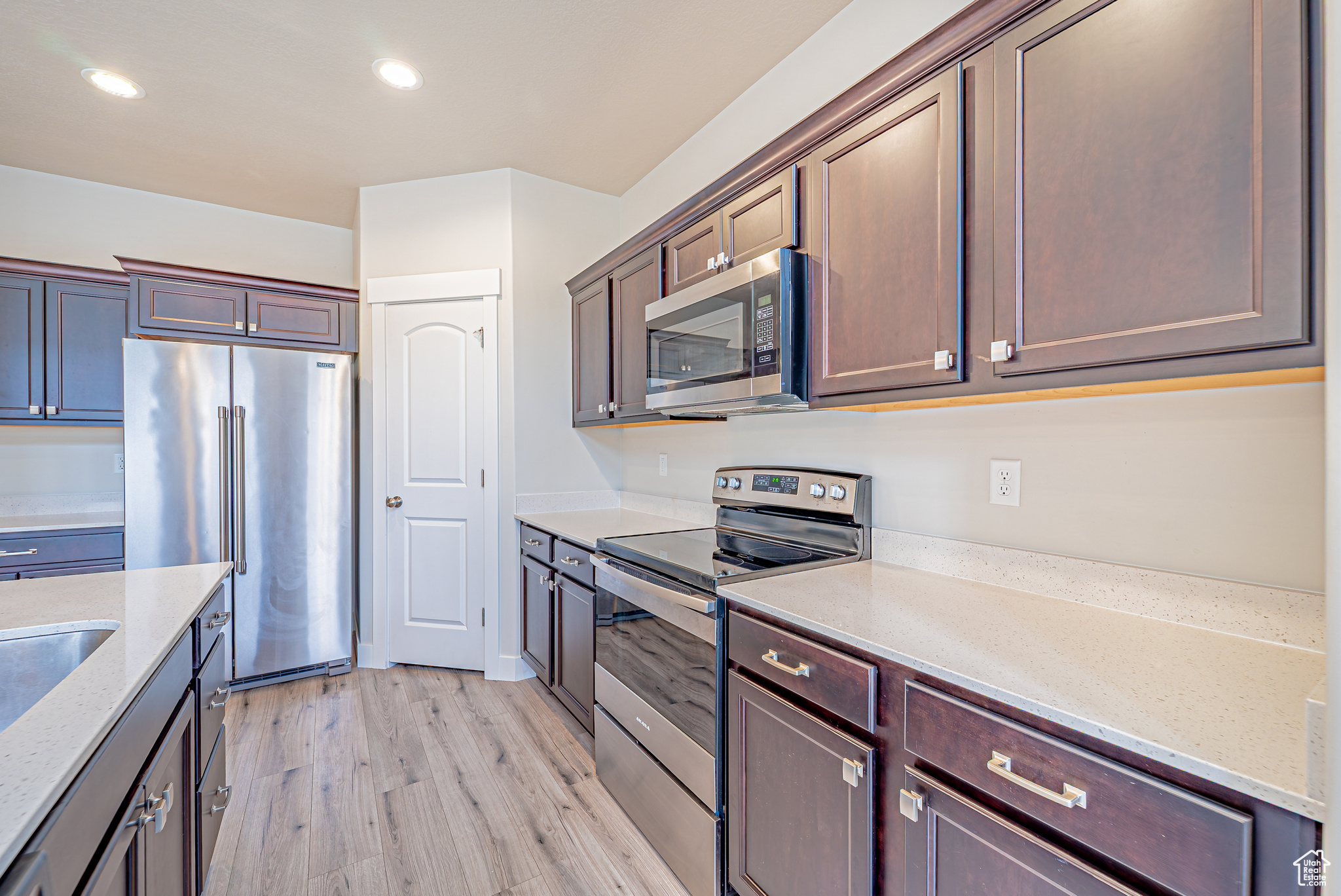 GARDNER POINT - Residential