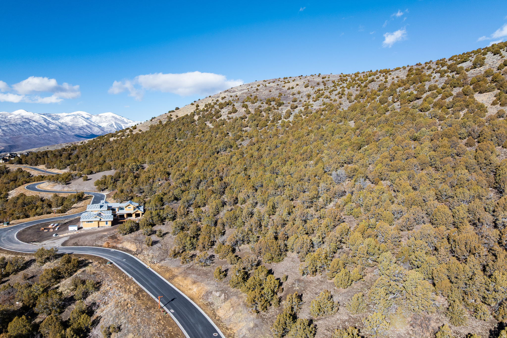 RED LEDGES - Land