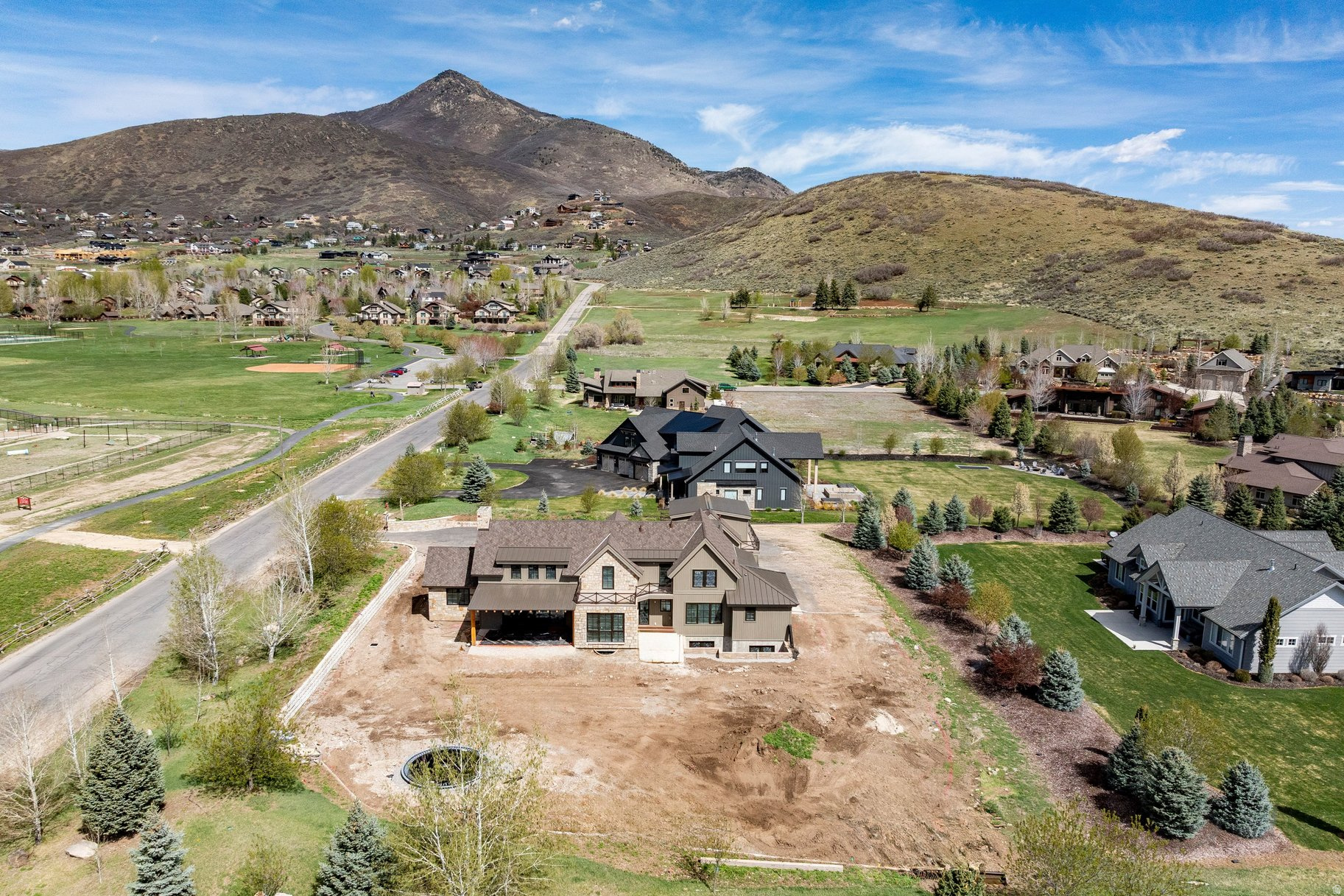 DEER RIDGE ESTATES - Residential