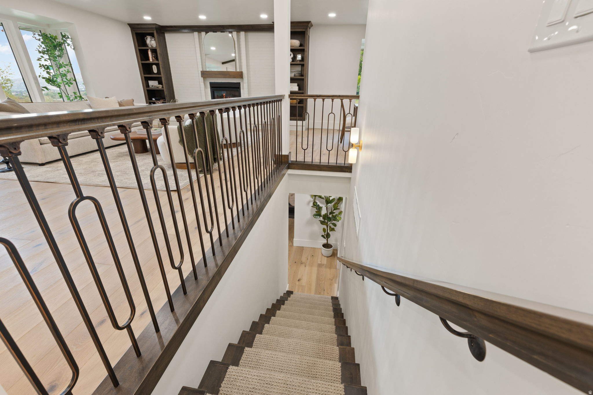 OAK HILLS - Residential