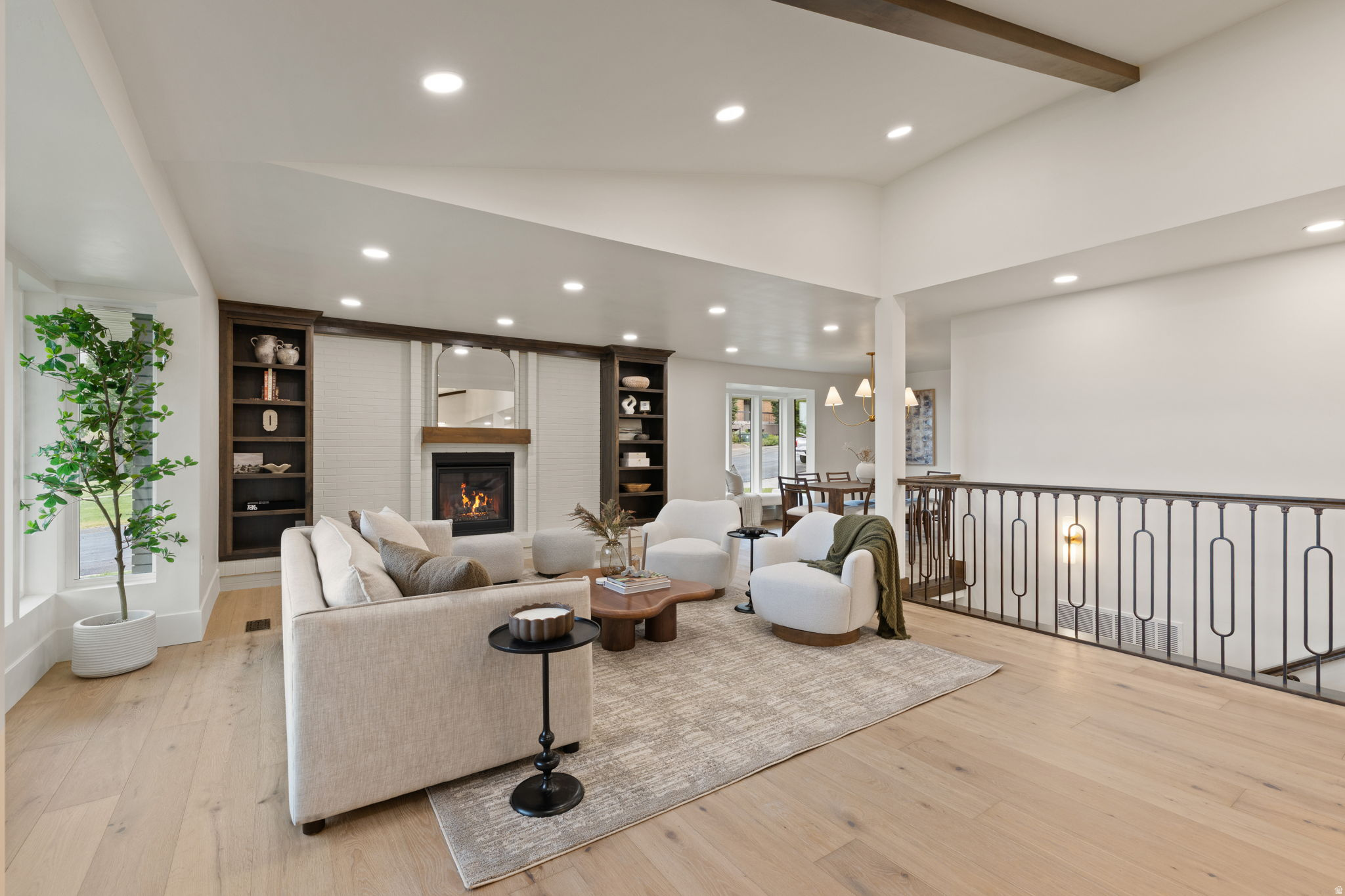 OAK HILLS - Residential