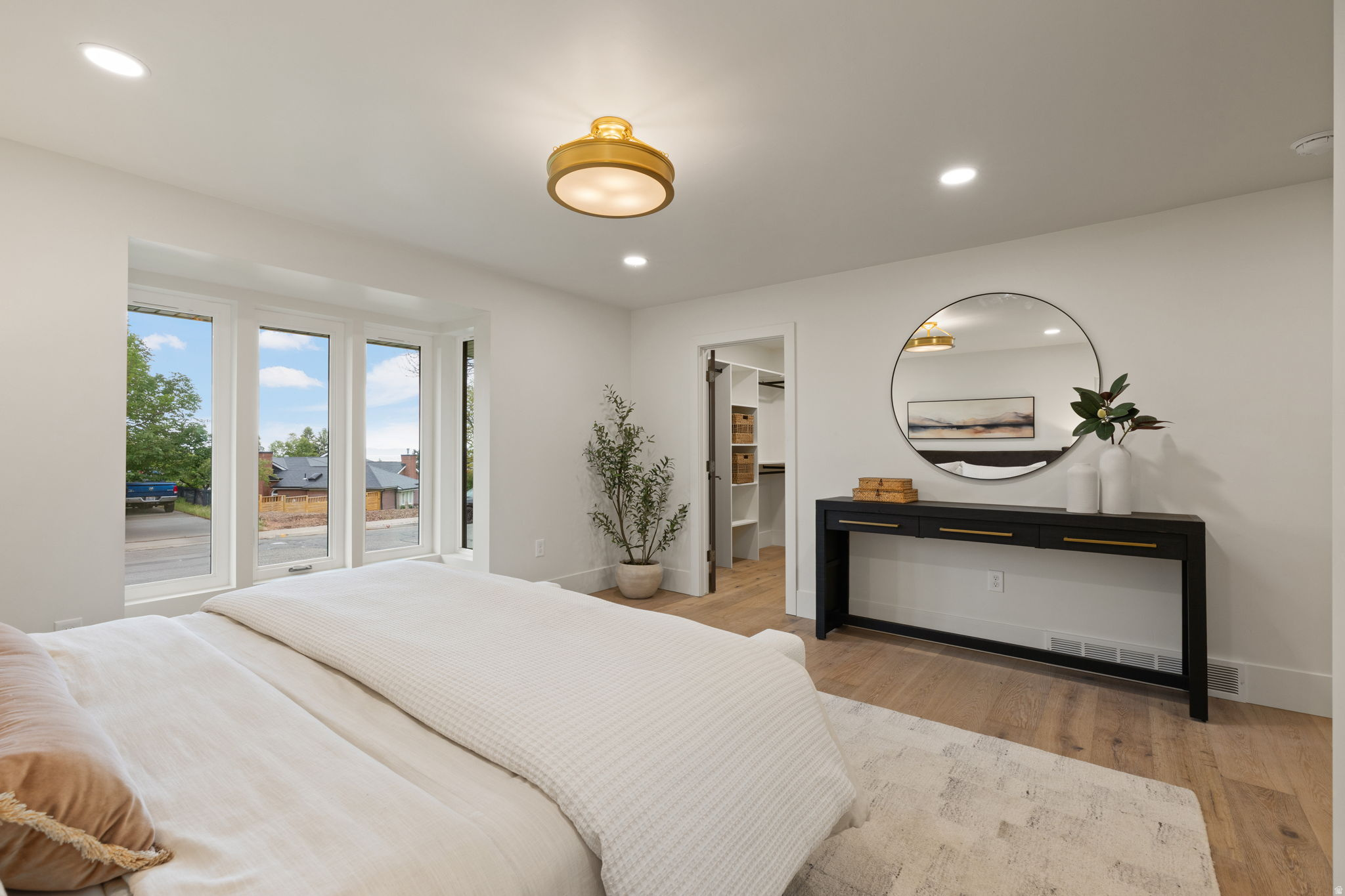 OAK HILLS - Residential