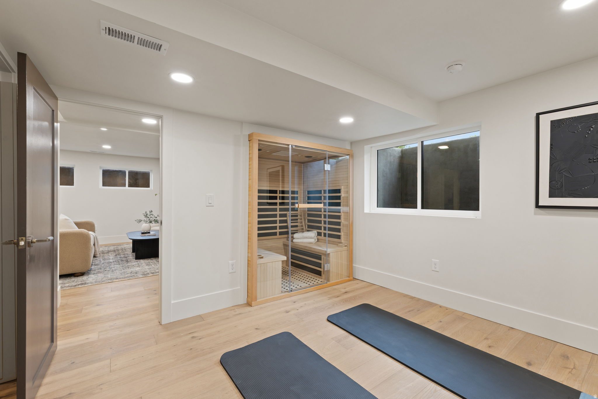 OAK HILLS - Residential