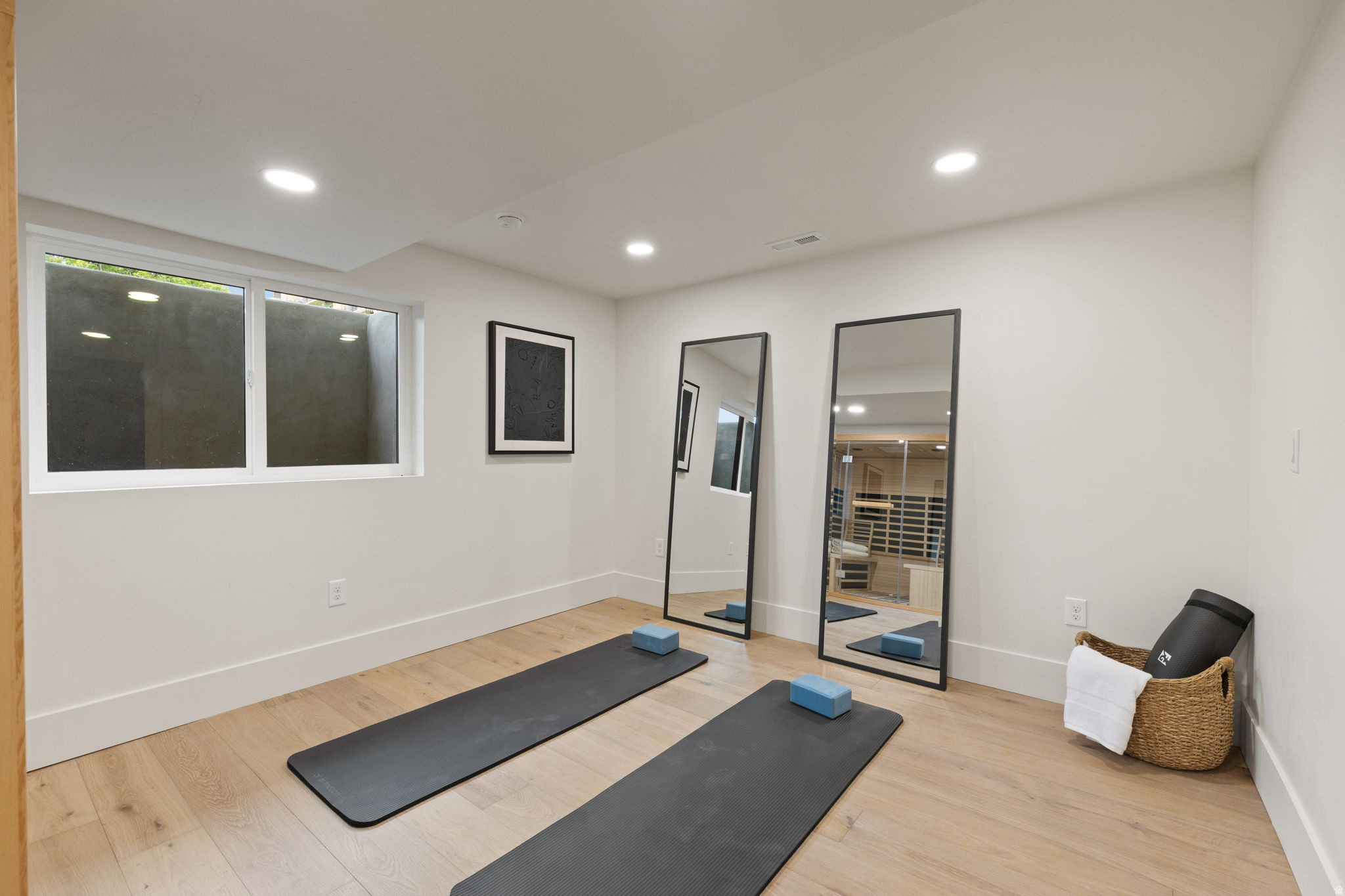 OAK HILLS - Residential