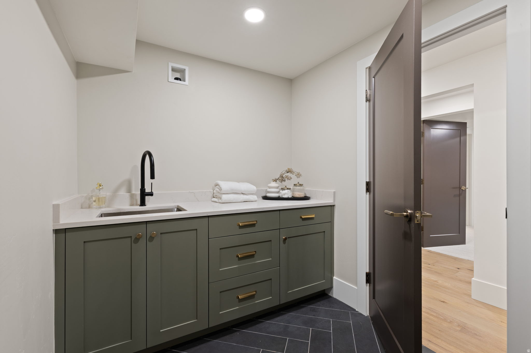 OAK HILLS - Residential