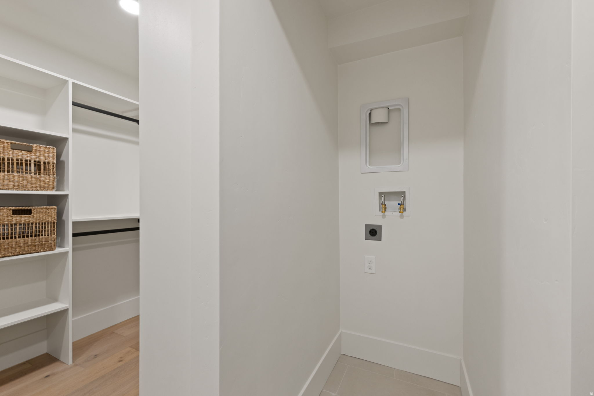 OAK HILLS - Residential