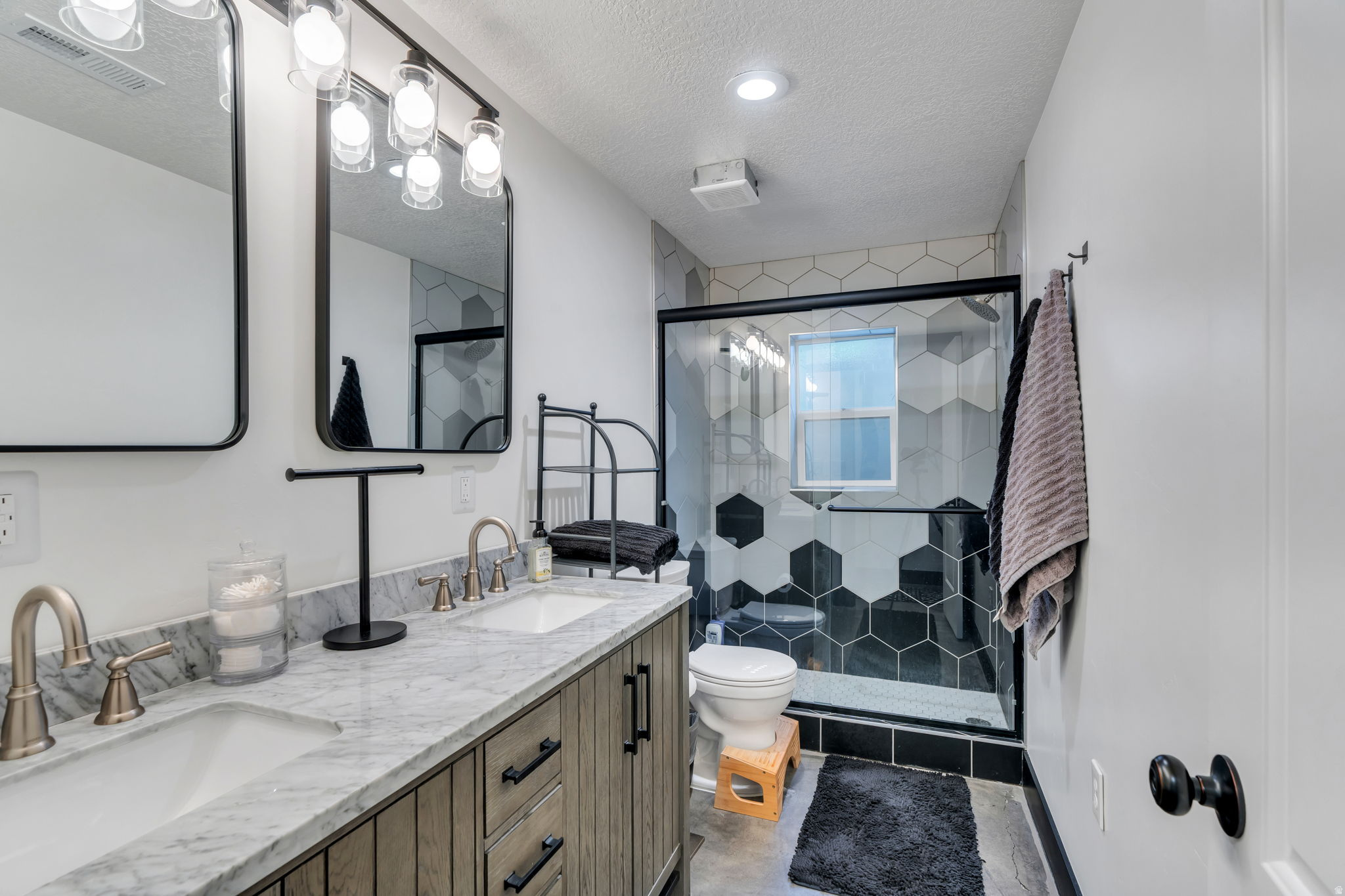 VALLEY VIEW HEIGHTS - Residential