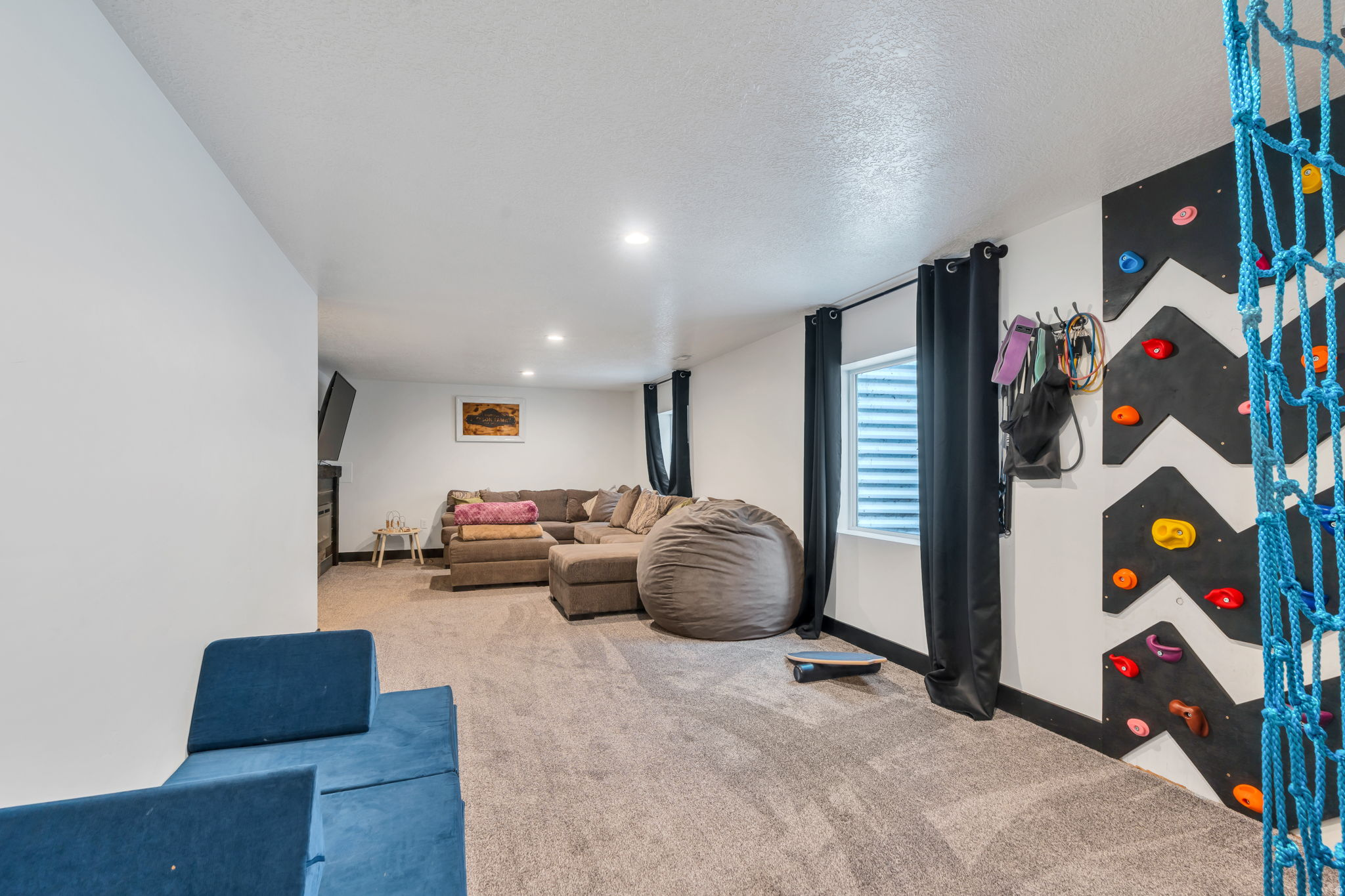 VALLEY VIEW HEIGHTS - Residential