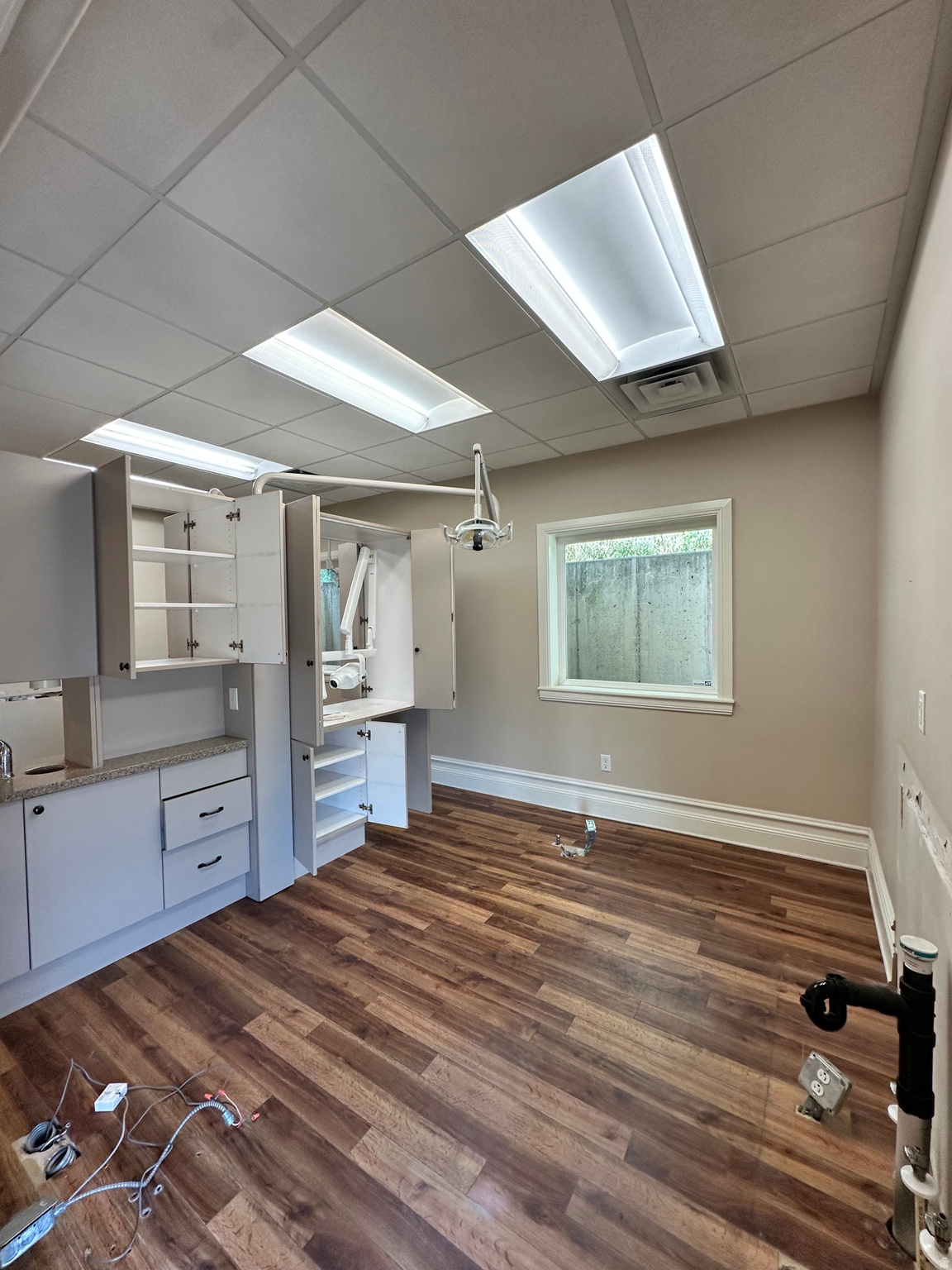 HIGHLAND - Commercial Lease