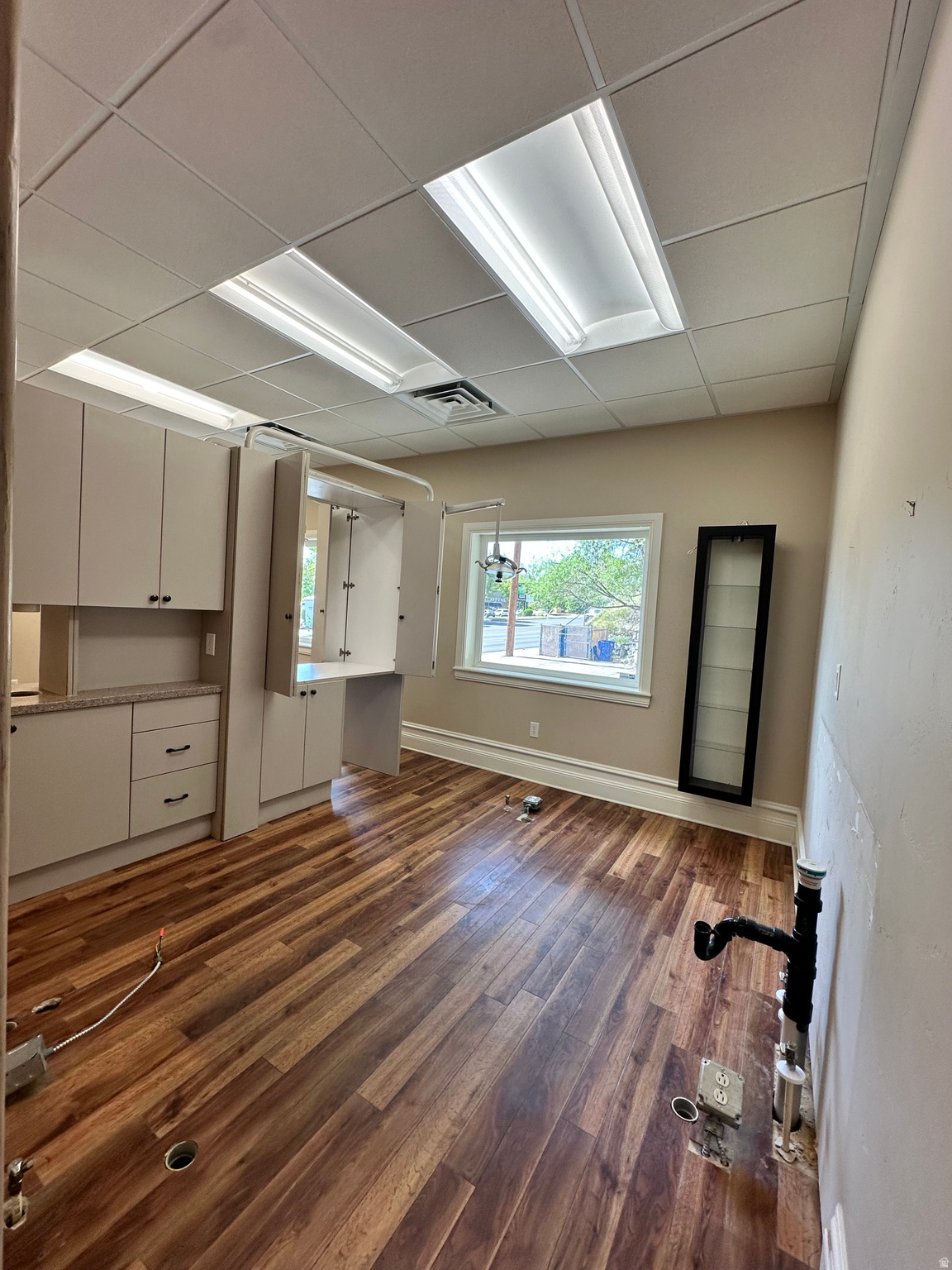 HIGHLAND - Commercial Lease