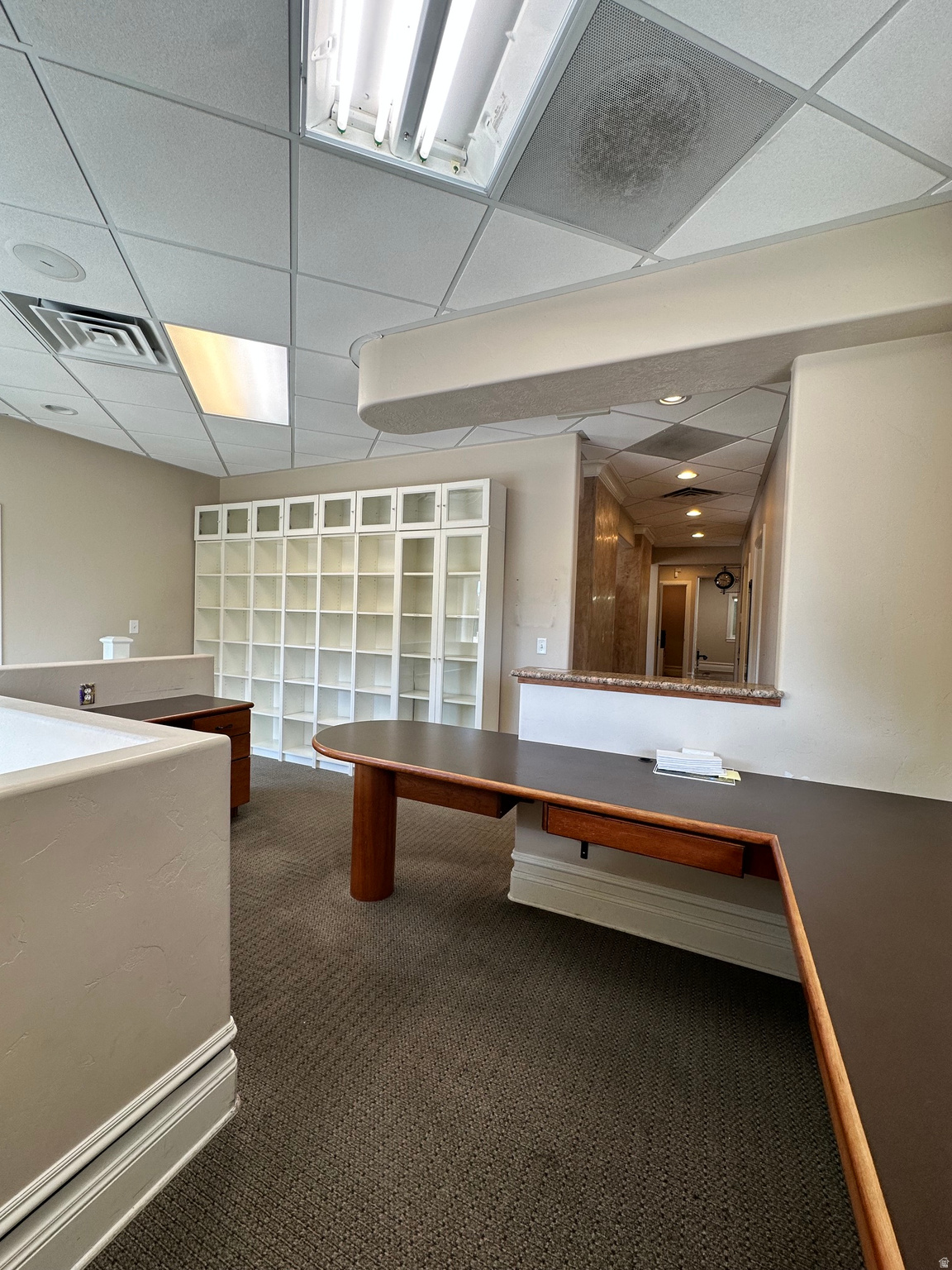HIGHLAND - Commercial Lease