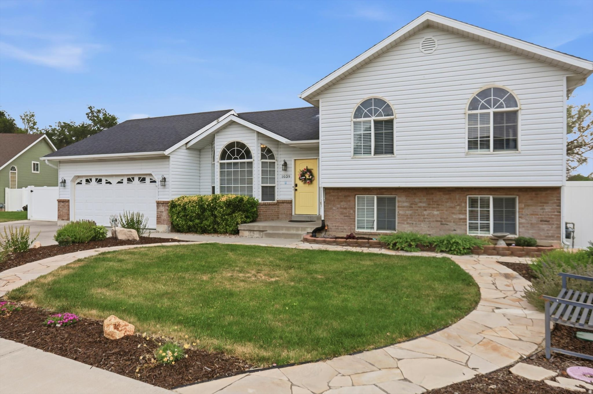 STONEGATE - Residential