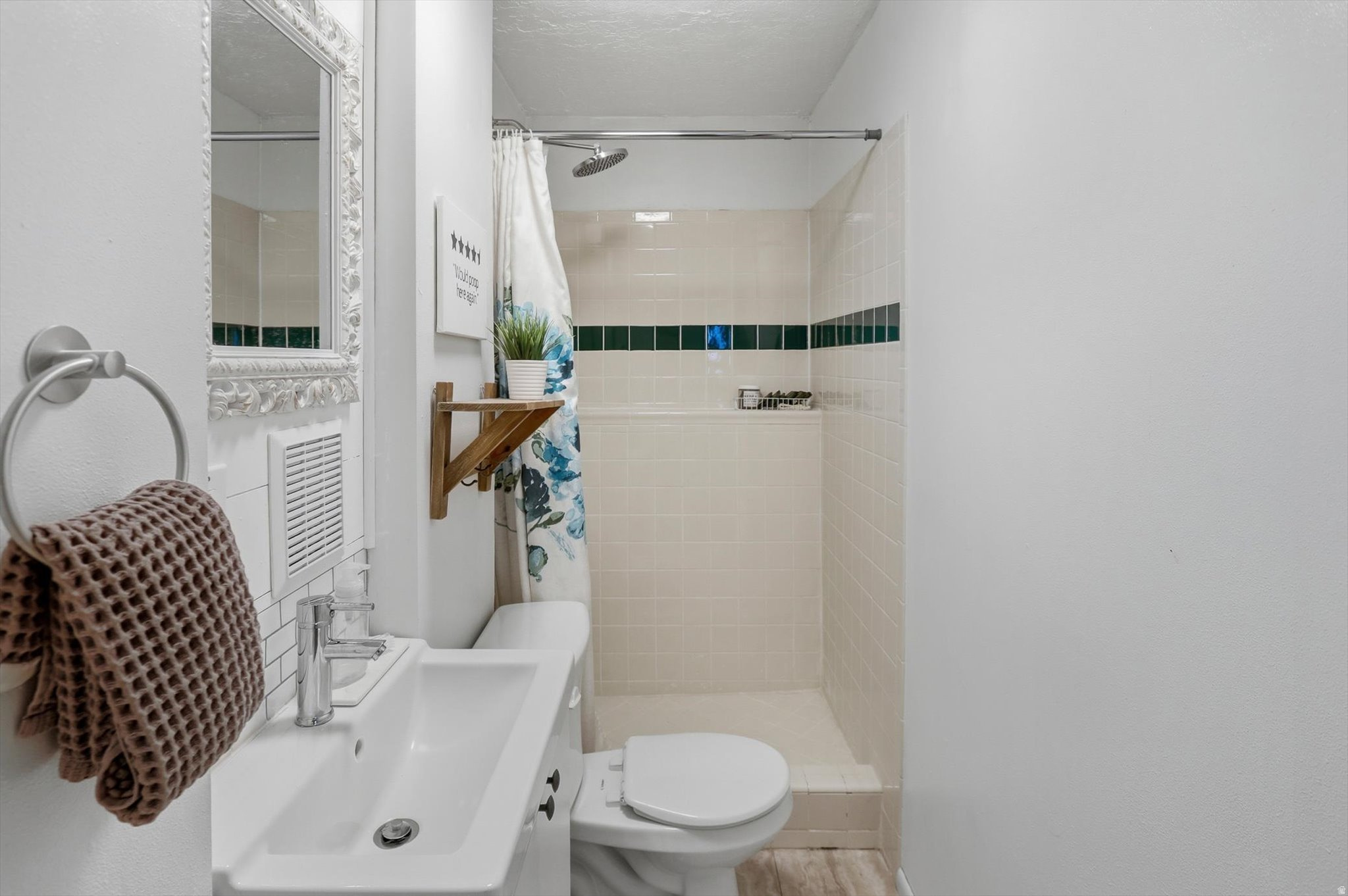 STONEGATE - Residential
