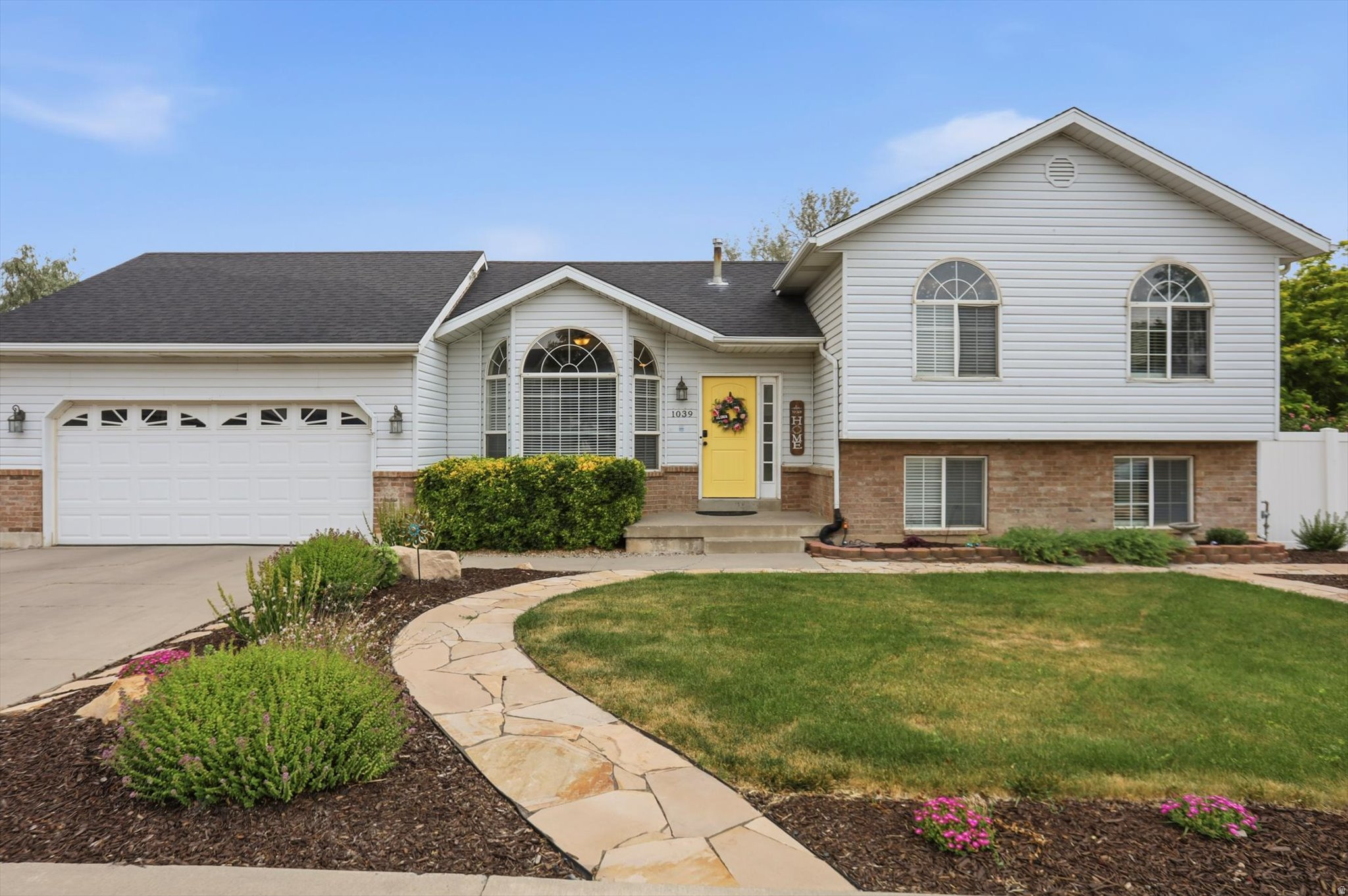 STONEGATE - Residential