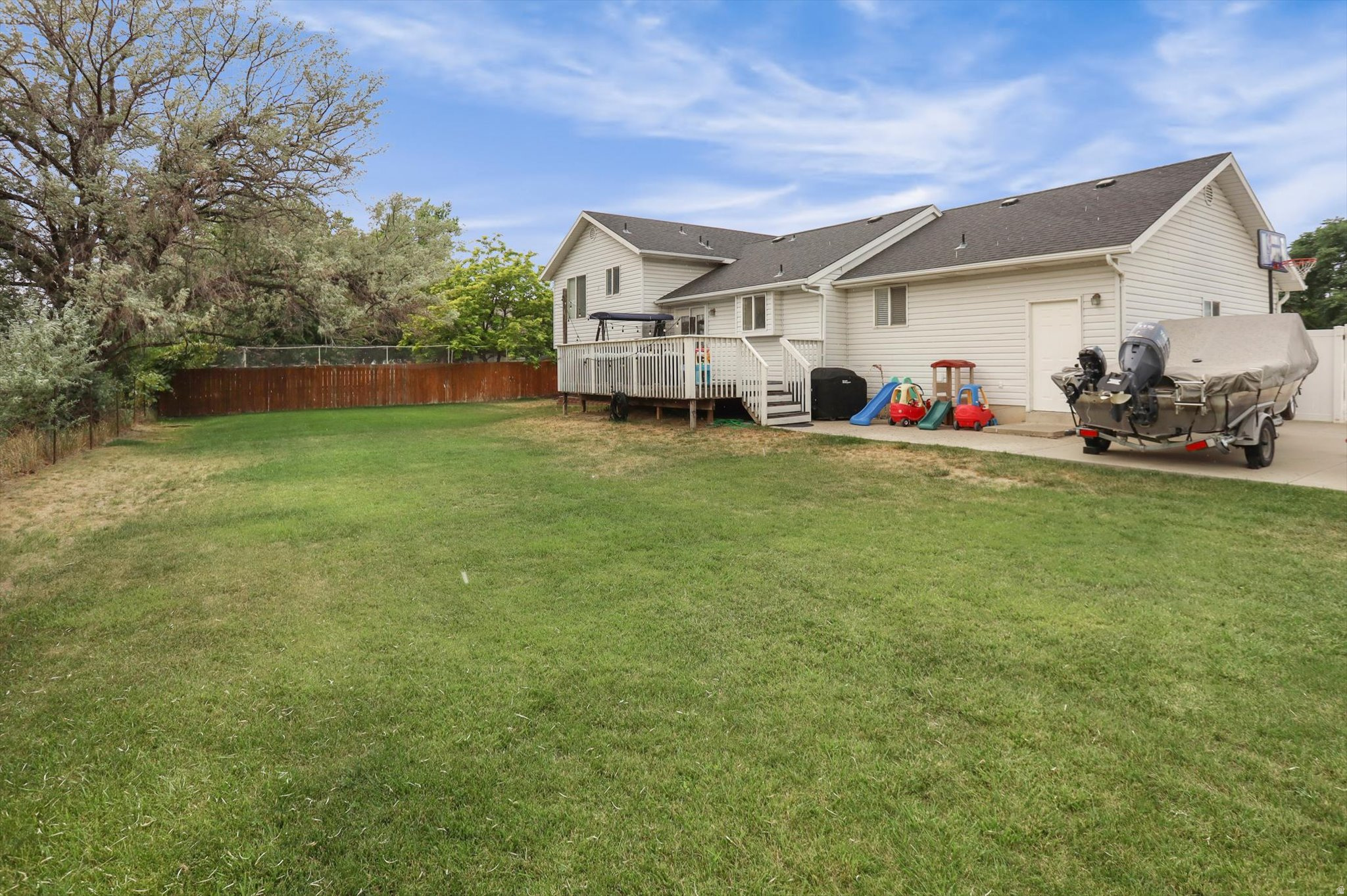 STONEGATE - Residential