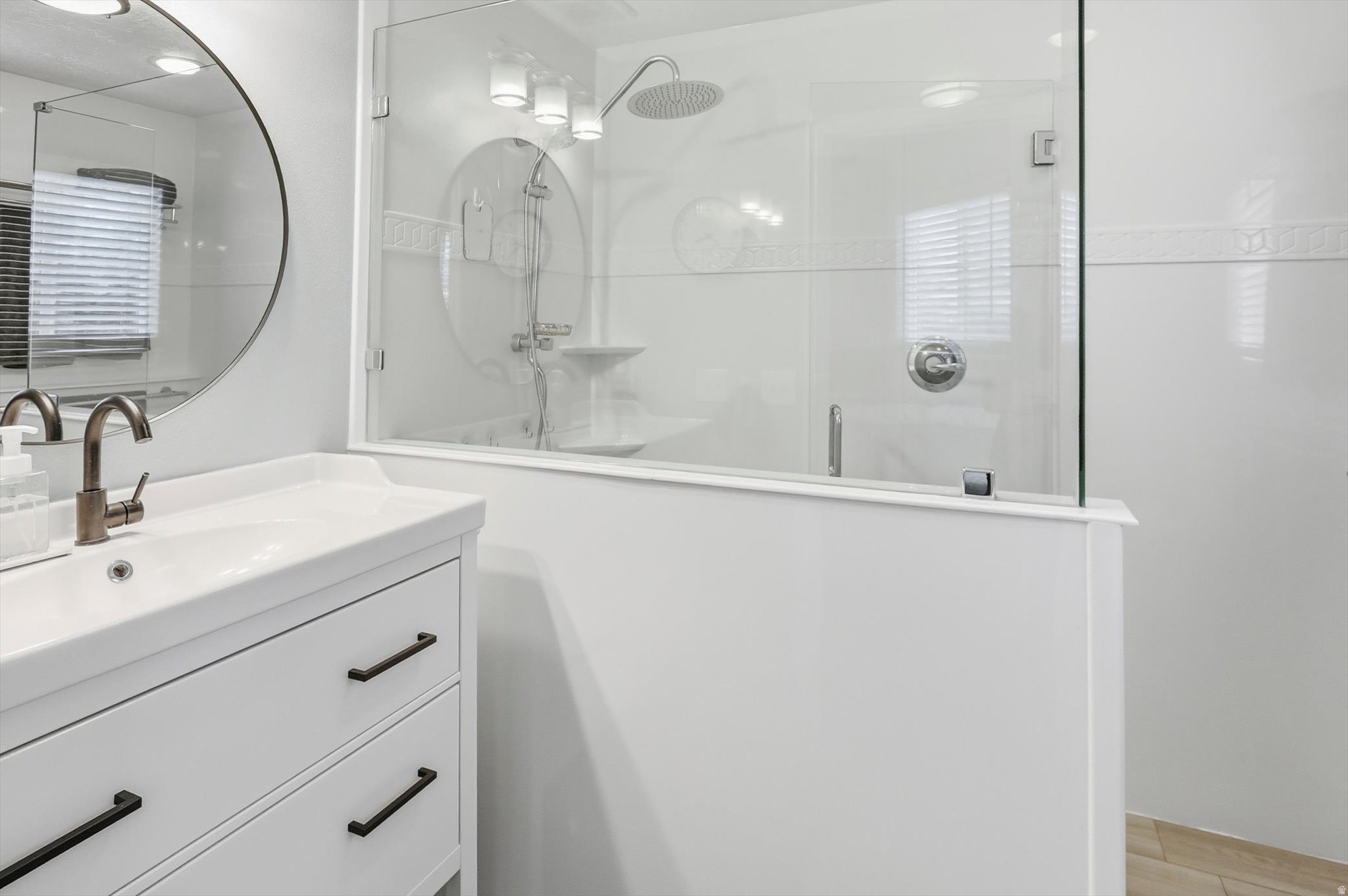 STONEGATE - Residential