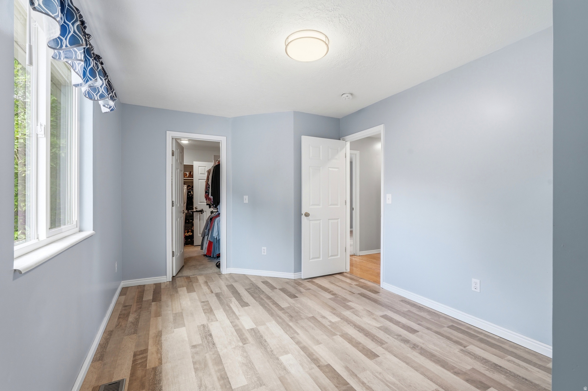 FOXBRIDGE - Residential