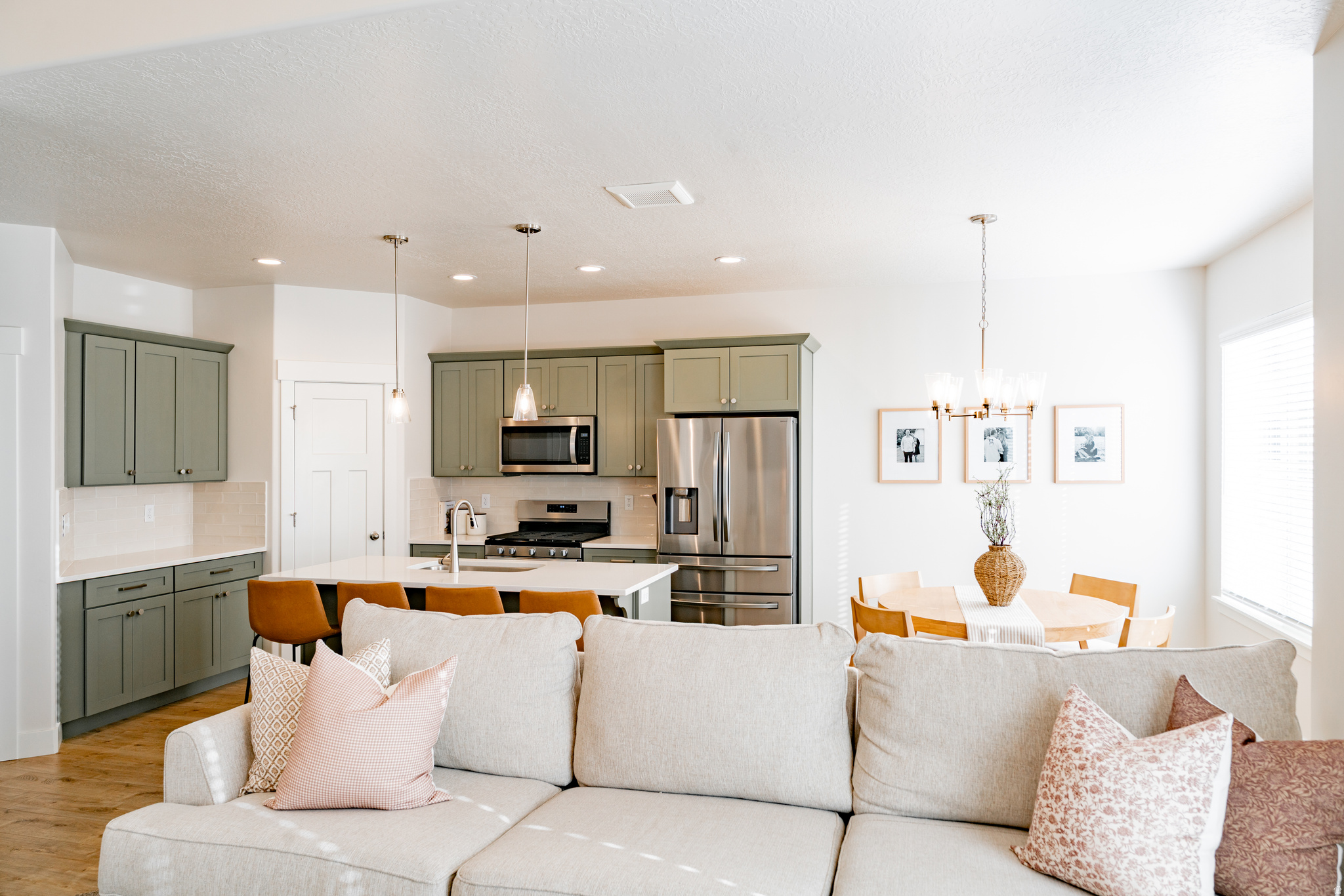RIDGE - Residential