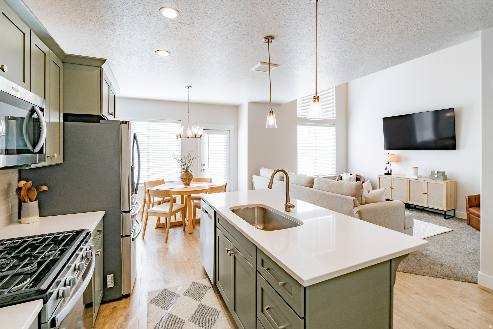 RIDGE - Residential