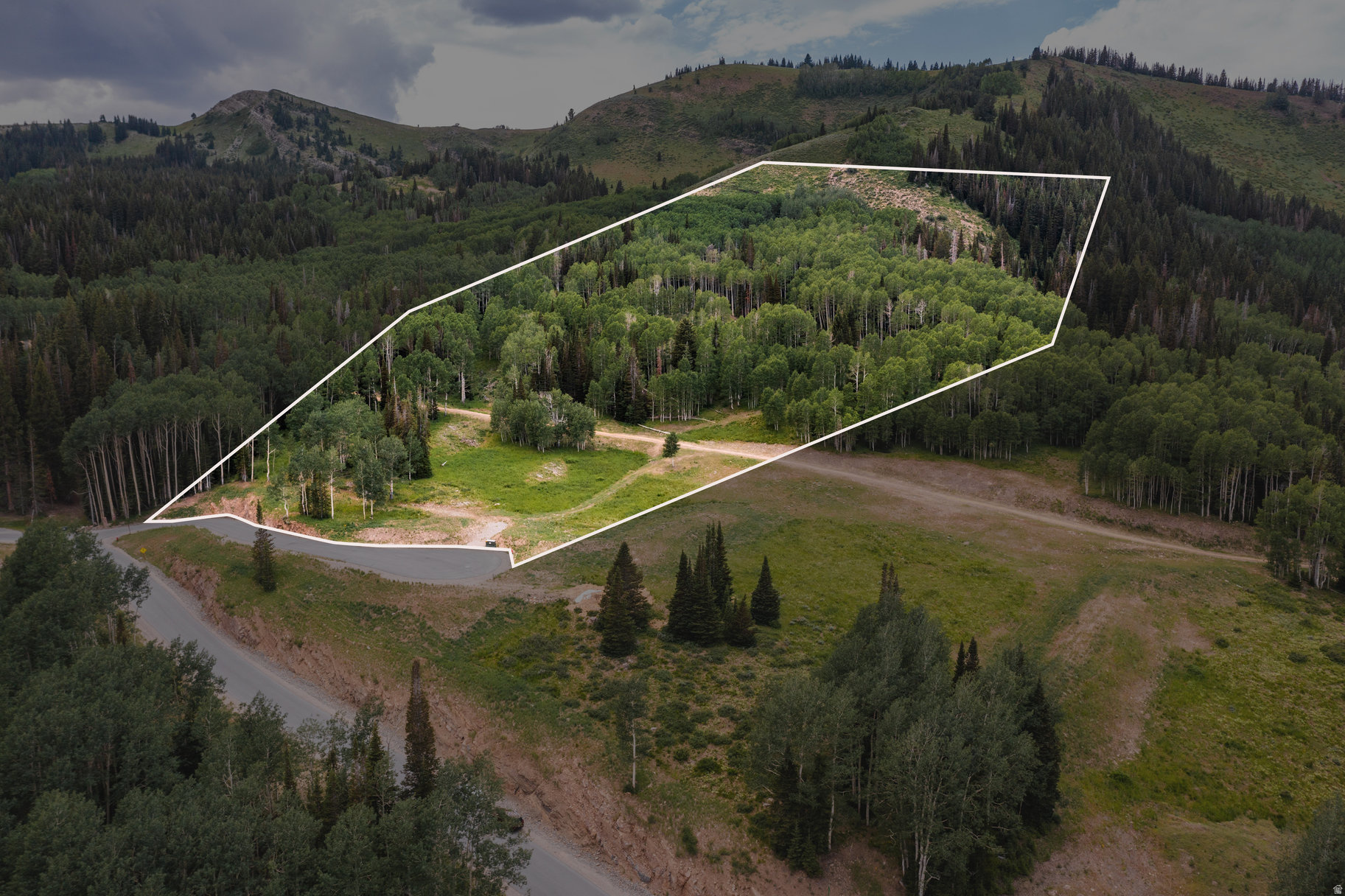 COLONY AT WHITE PINE CANYON - Land