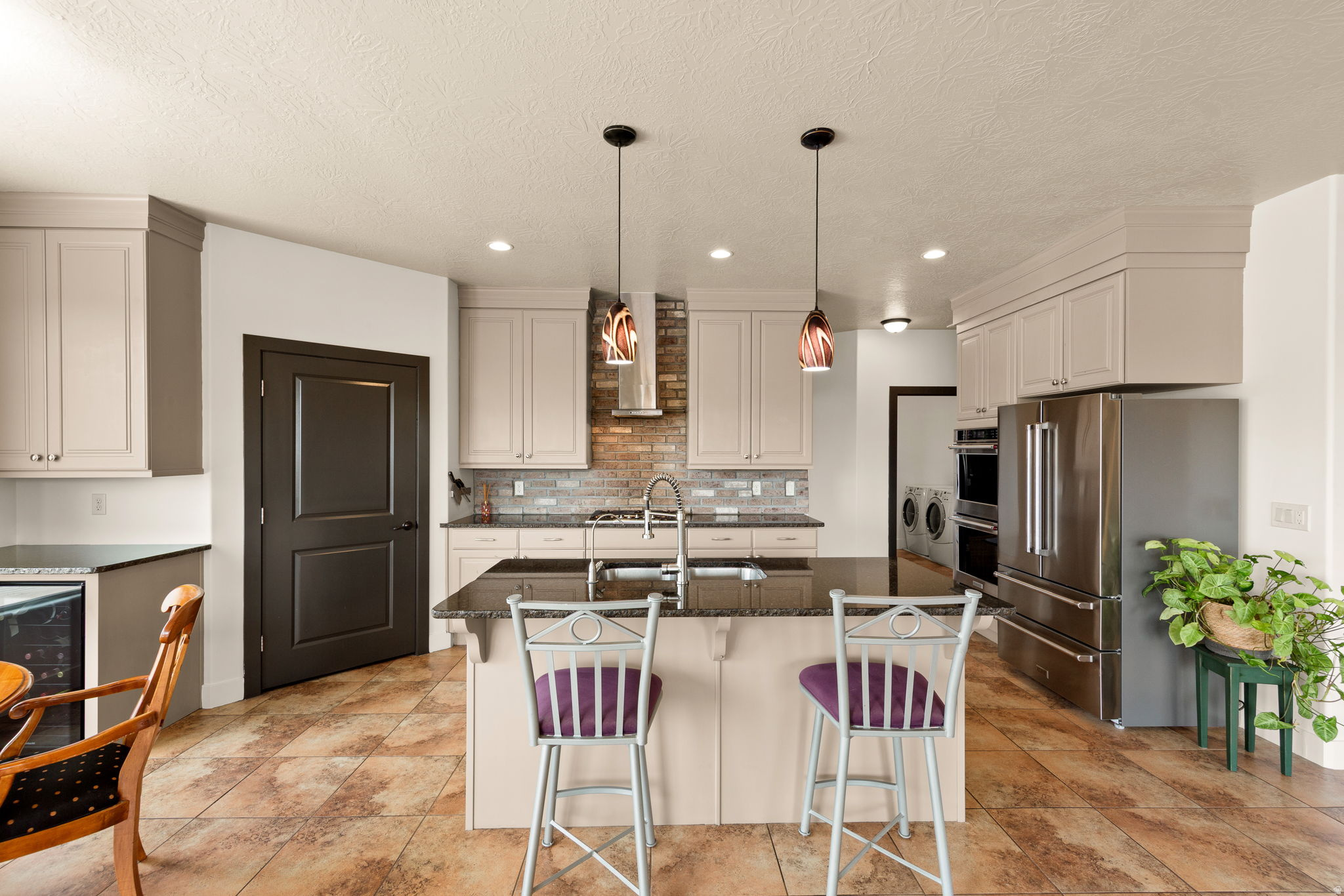 RED CLIFFS PARK ESTATES - Residential