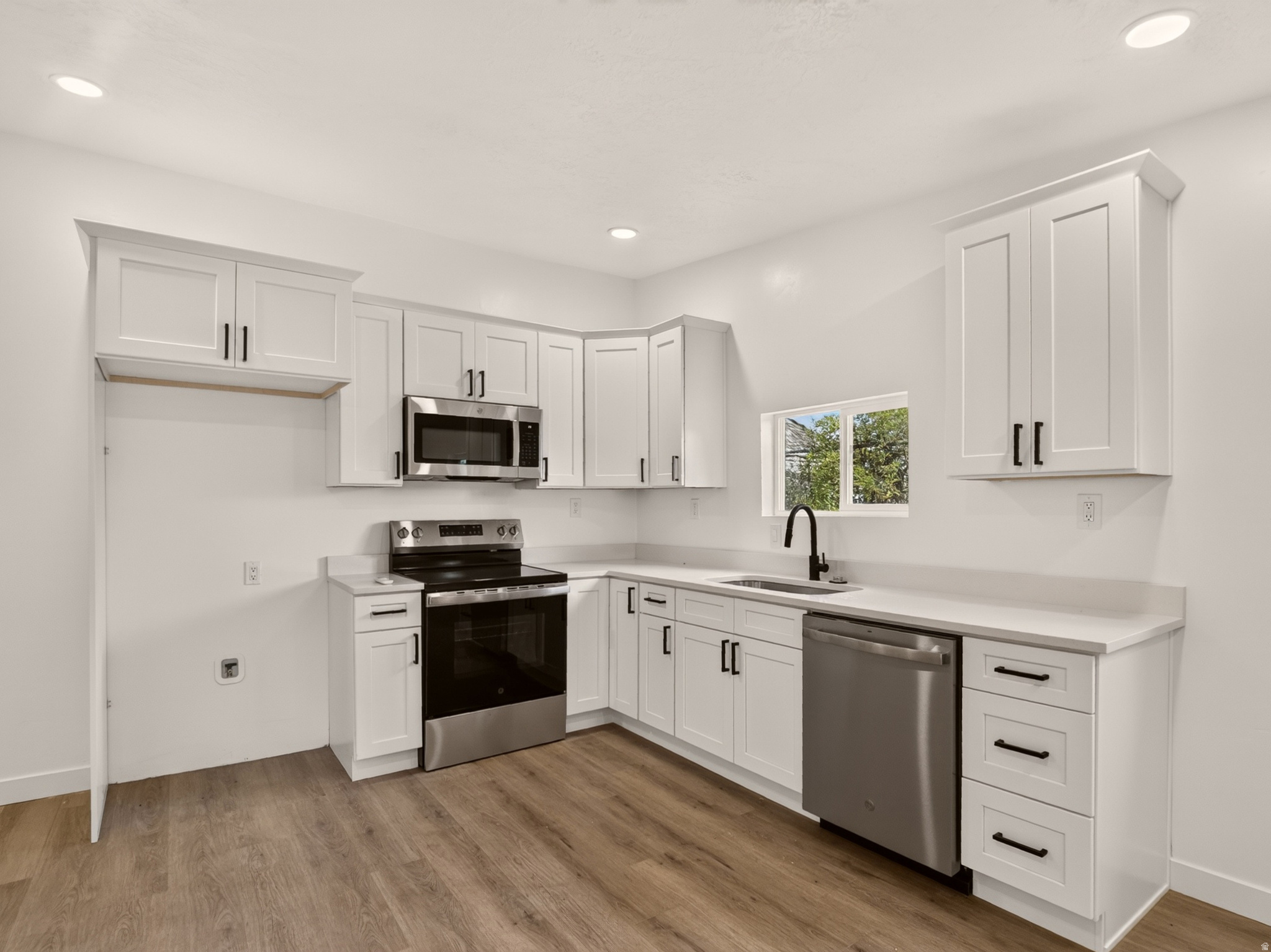 PRICE RIVER VIEW ADD - Residential