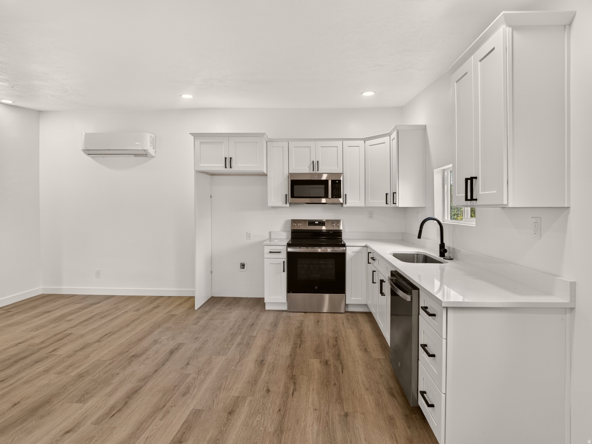 PRICE RIVER VIEW ADD - Residential