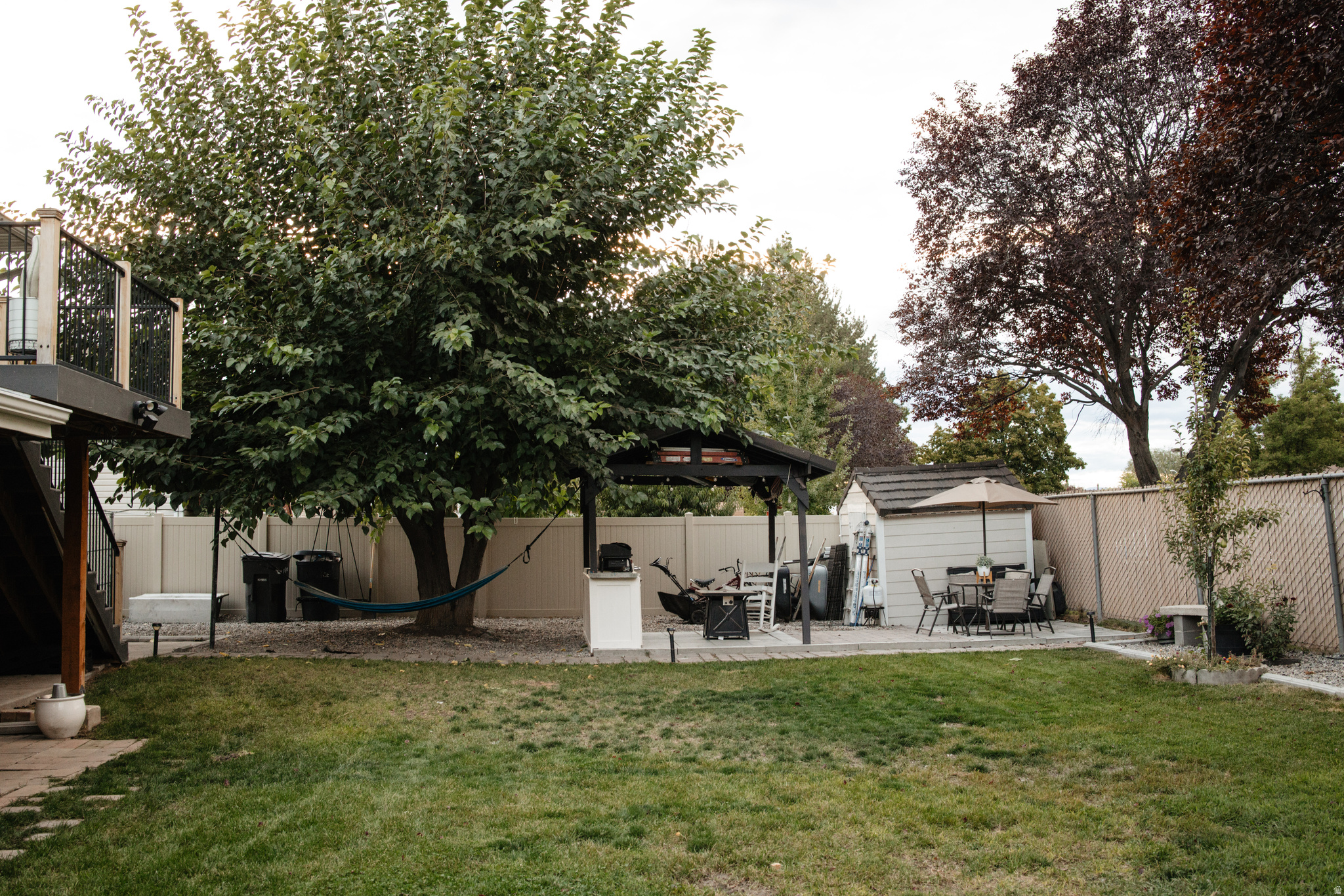MANORLY COURT - Residential