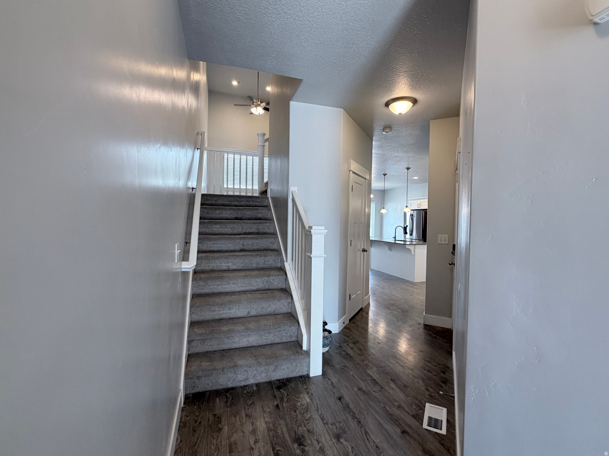 SKY RIDGE TOWNHOMES - Residential