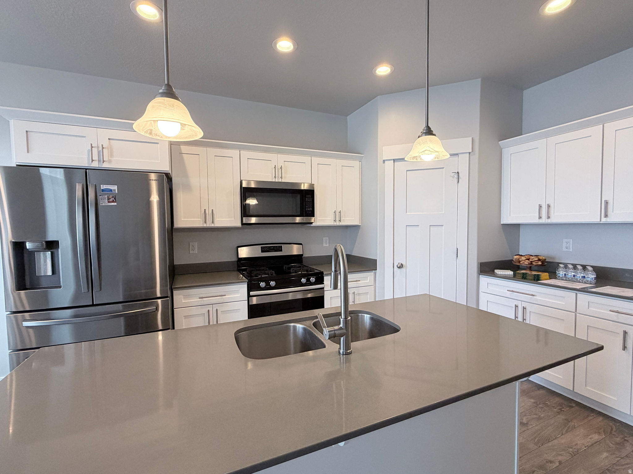 SKY RIDGE TOWNHOMES - Residential
