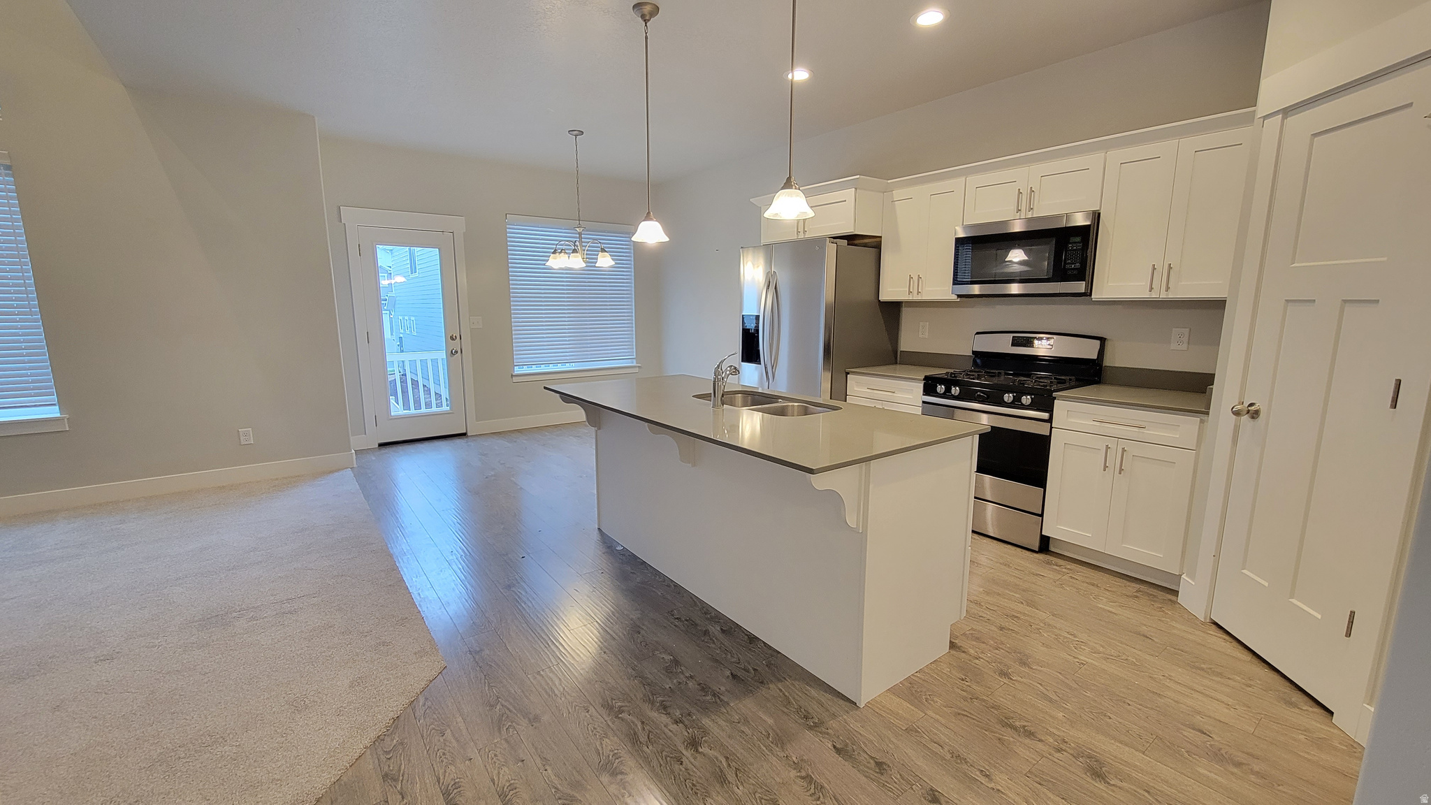 SKY RIDGE TOWNHOMES - Residential