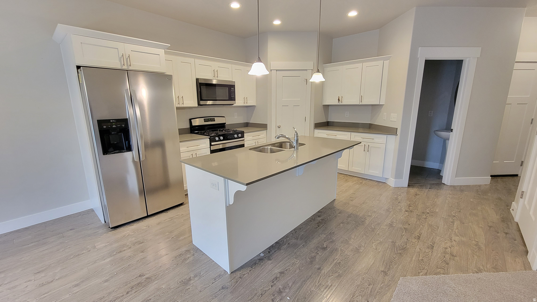 SKY RIDGE TOWNHOMES - Residential