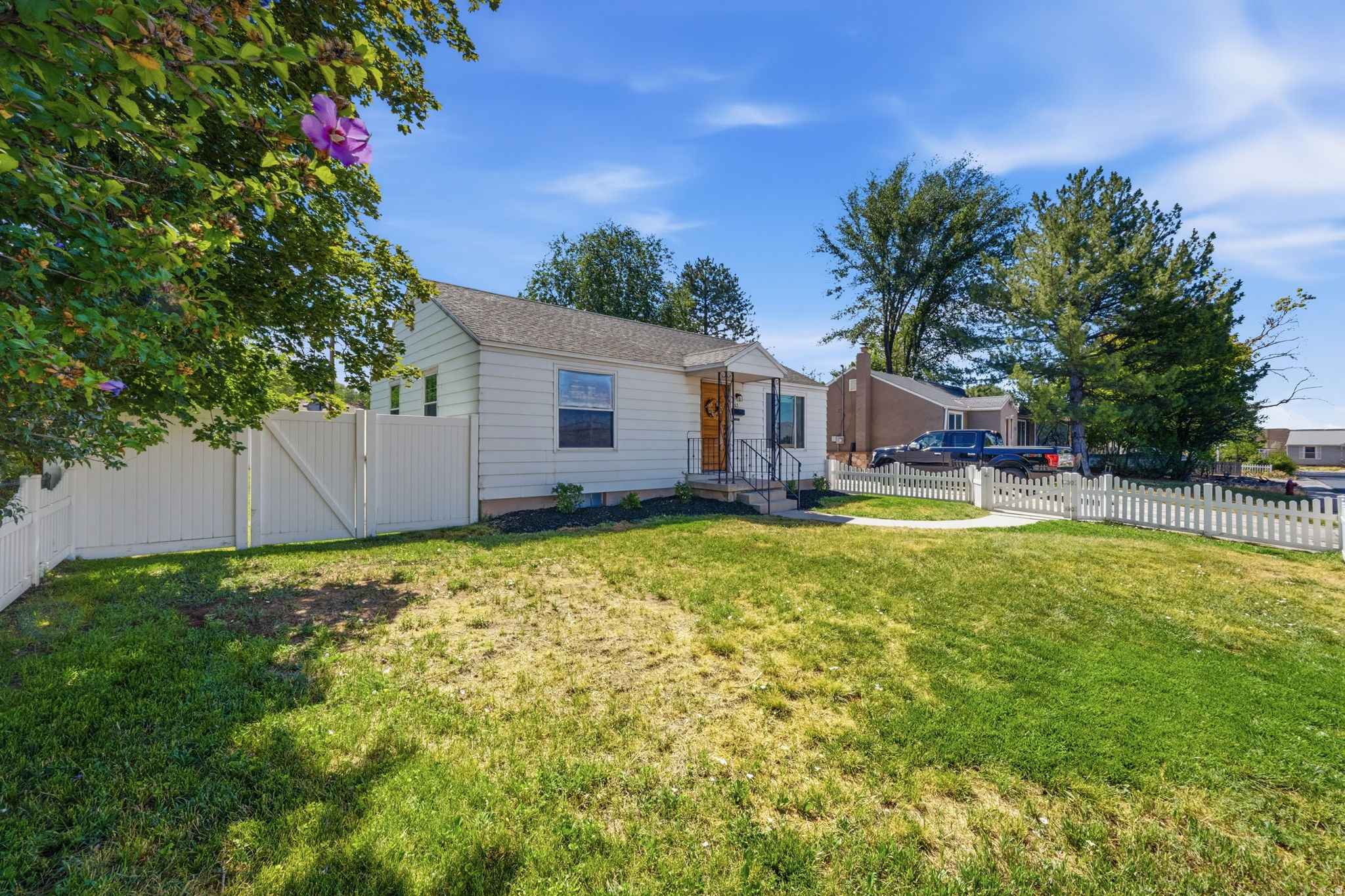 COLUMBIA VILLAGE - Residential